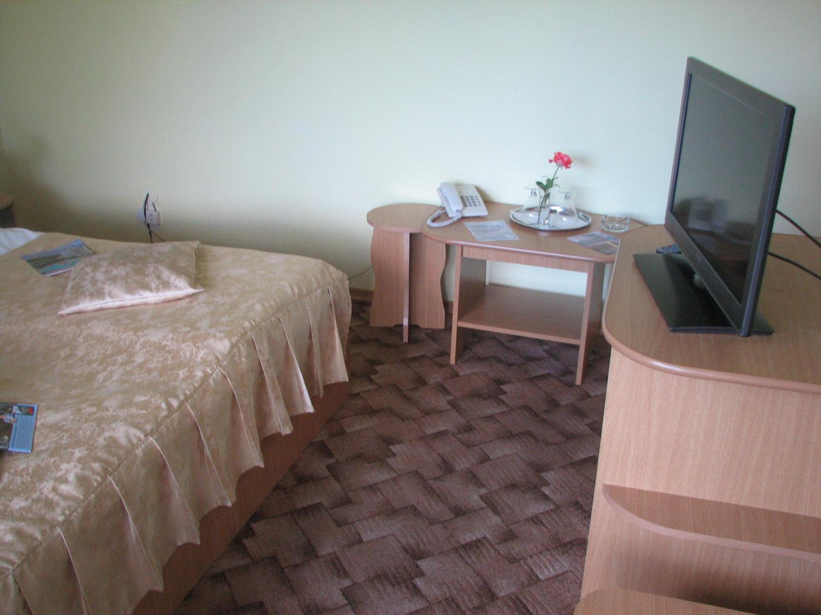 Photo 8
