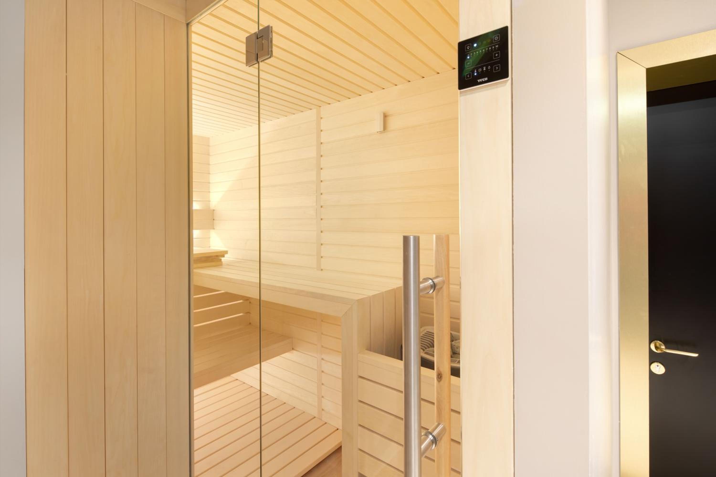 Posh Residence Luxury Suites
