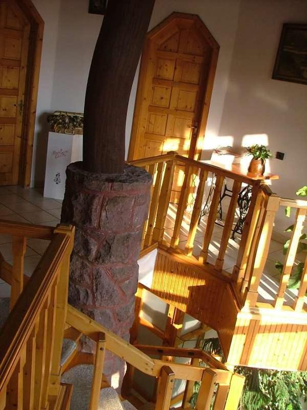 Photo 48