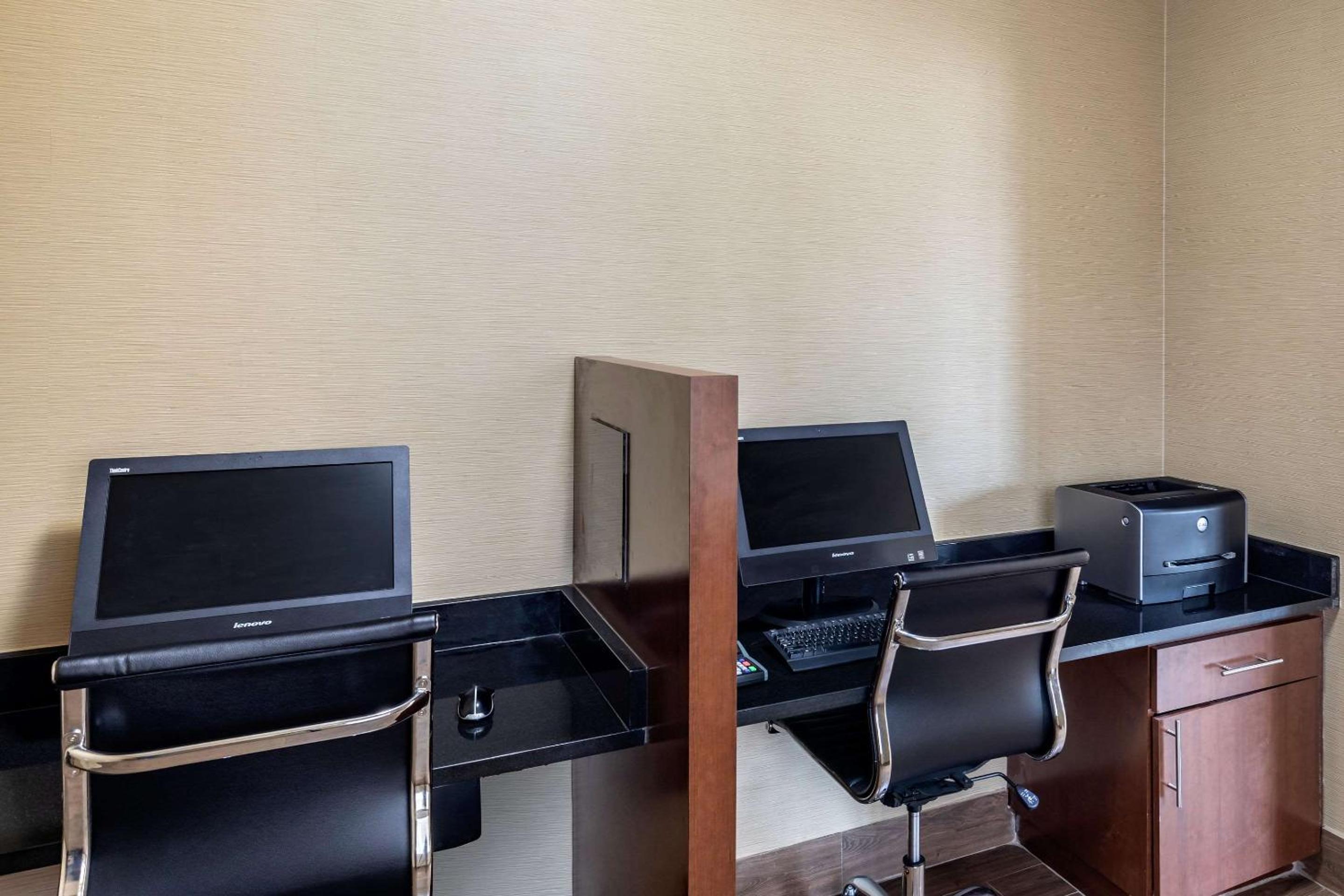 Comfort Suites Ennis
