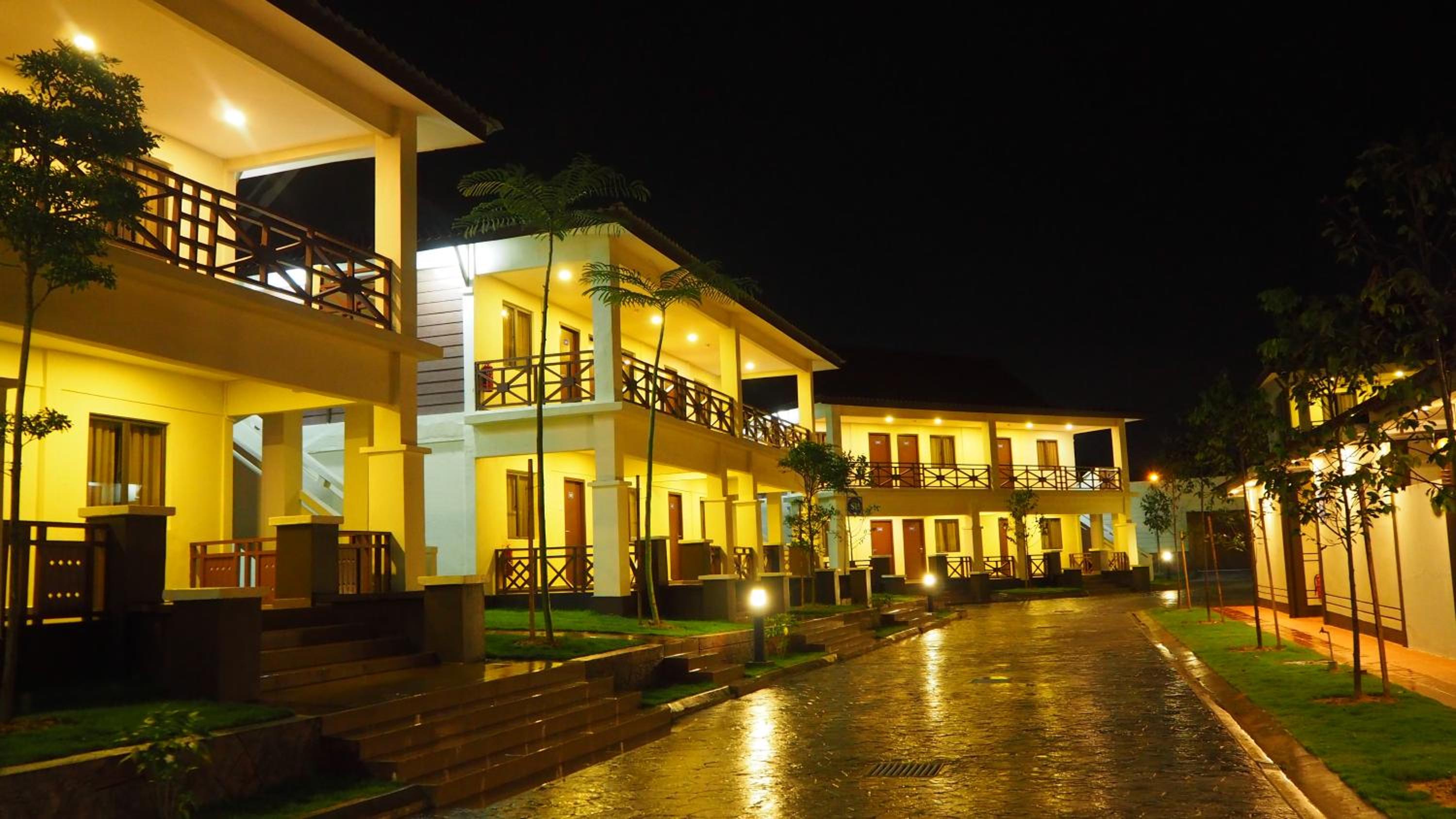 Lotus Seaview Beach Resort, Pengerang photo 1