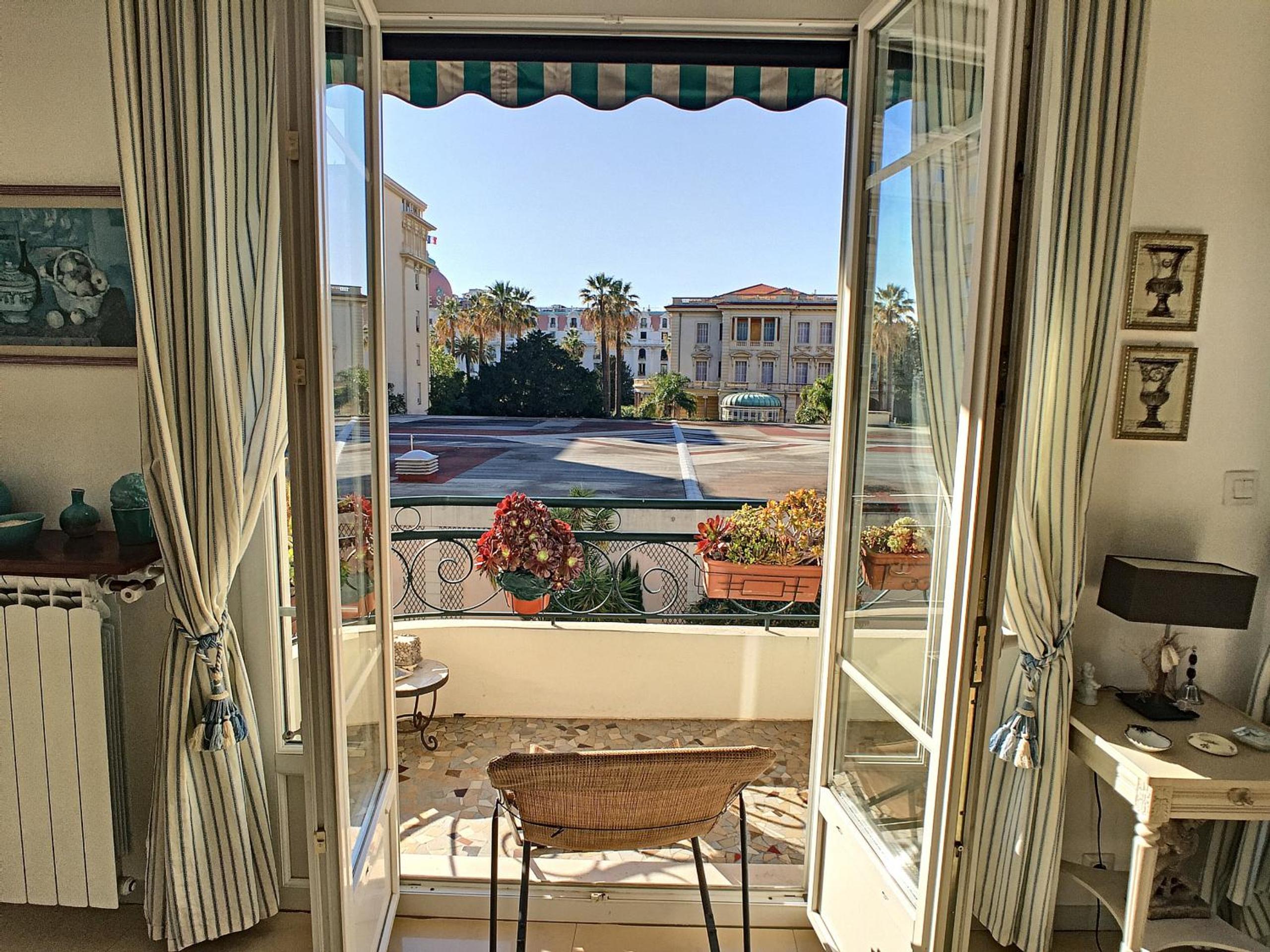 Nestor&Jeeves - SUITE FLORA - Promenade des Anglais - Central photo 4