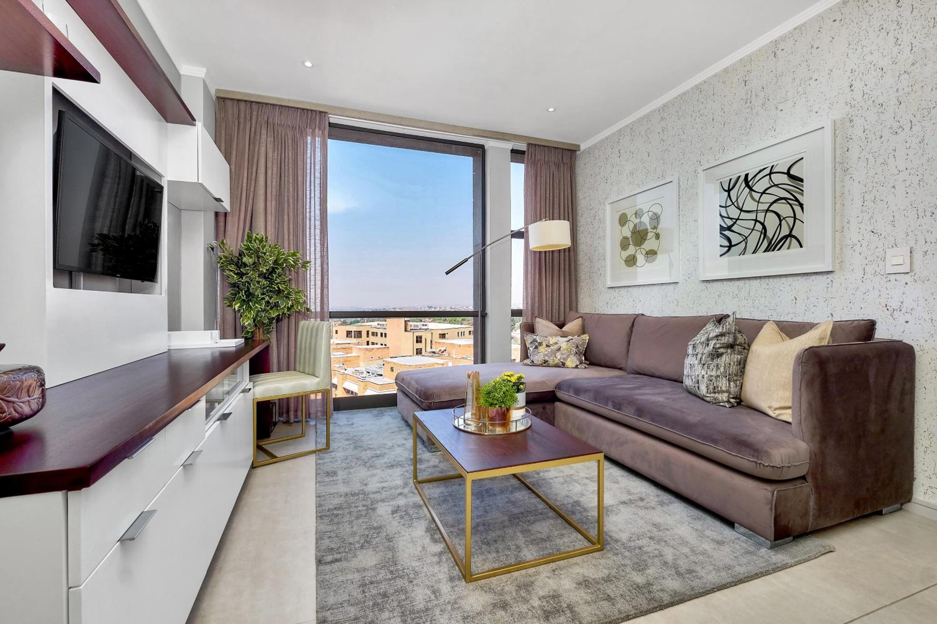 Sandton Apartment 15 West Road South