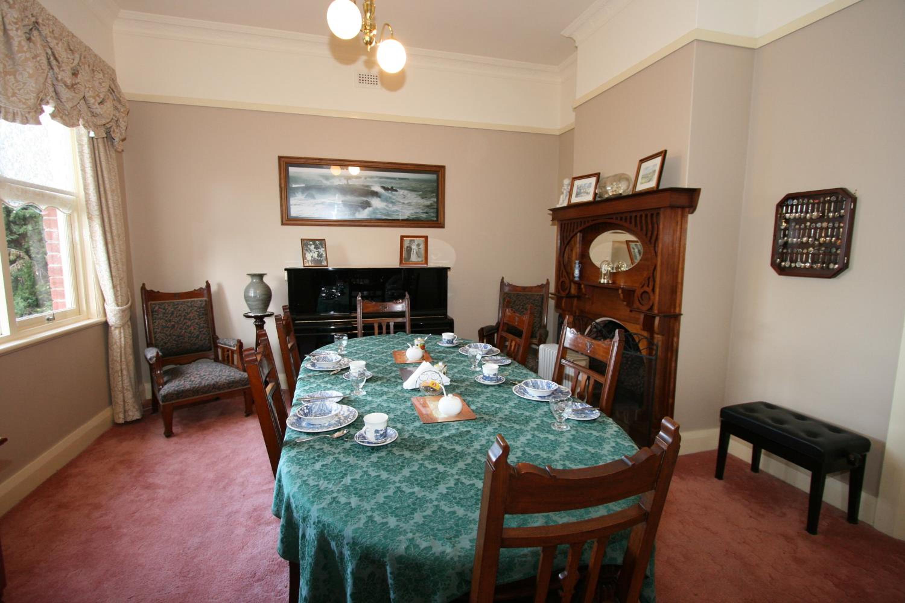 Donalea 2 Bedroom Riverview Apartment