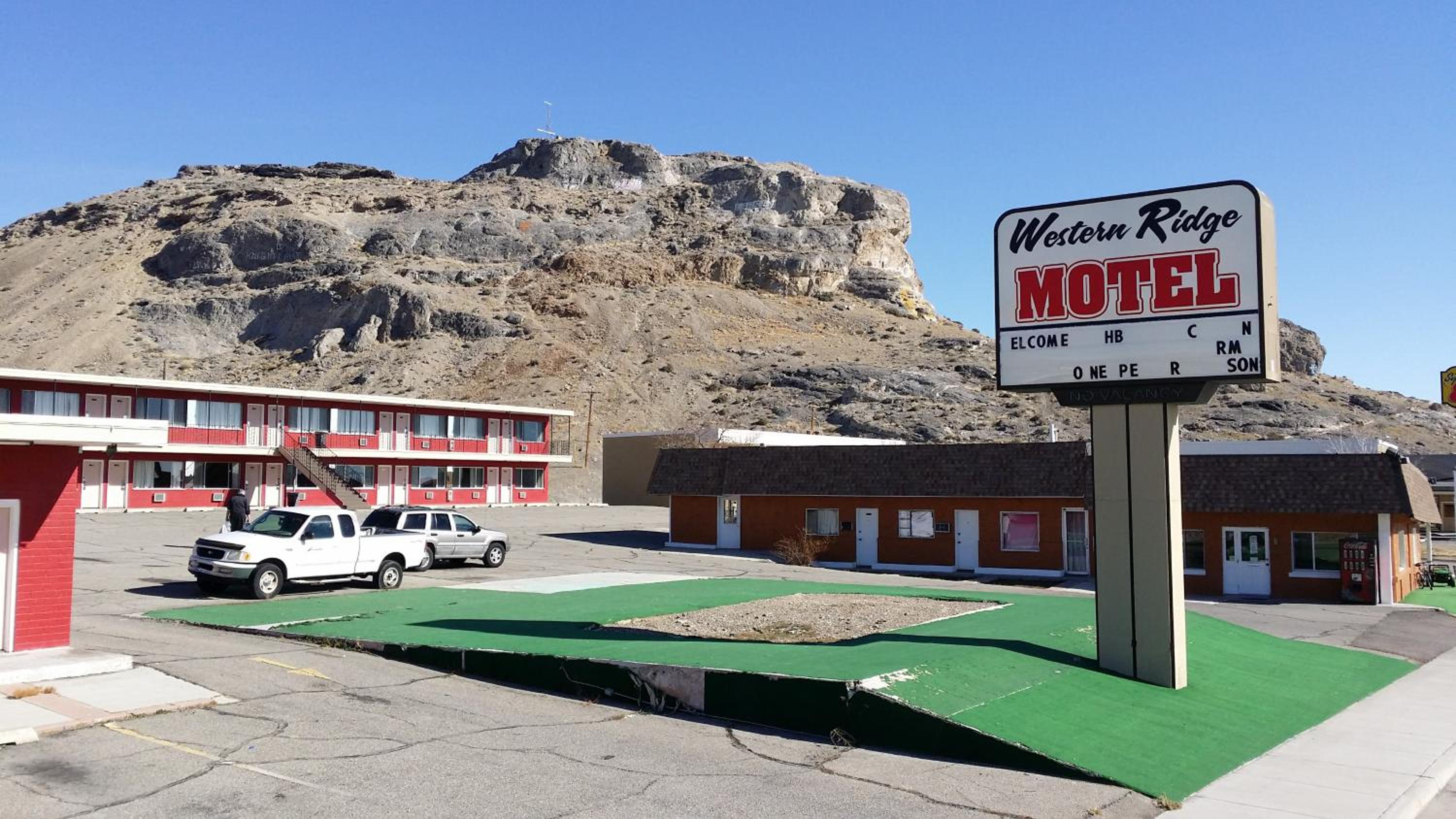 Western Ridge Motel view 3