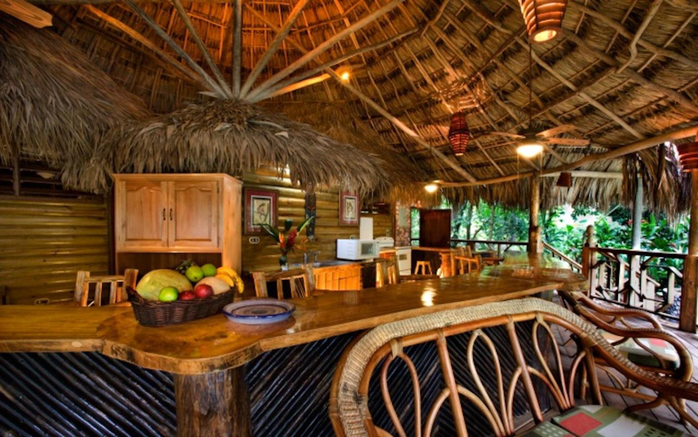 Villas Pico Bonito