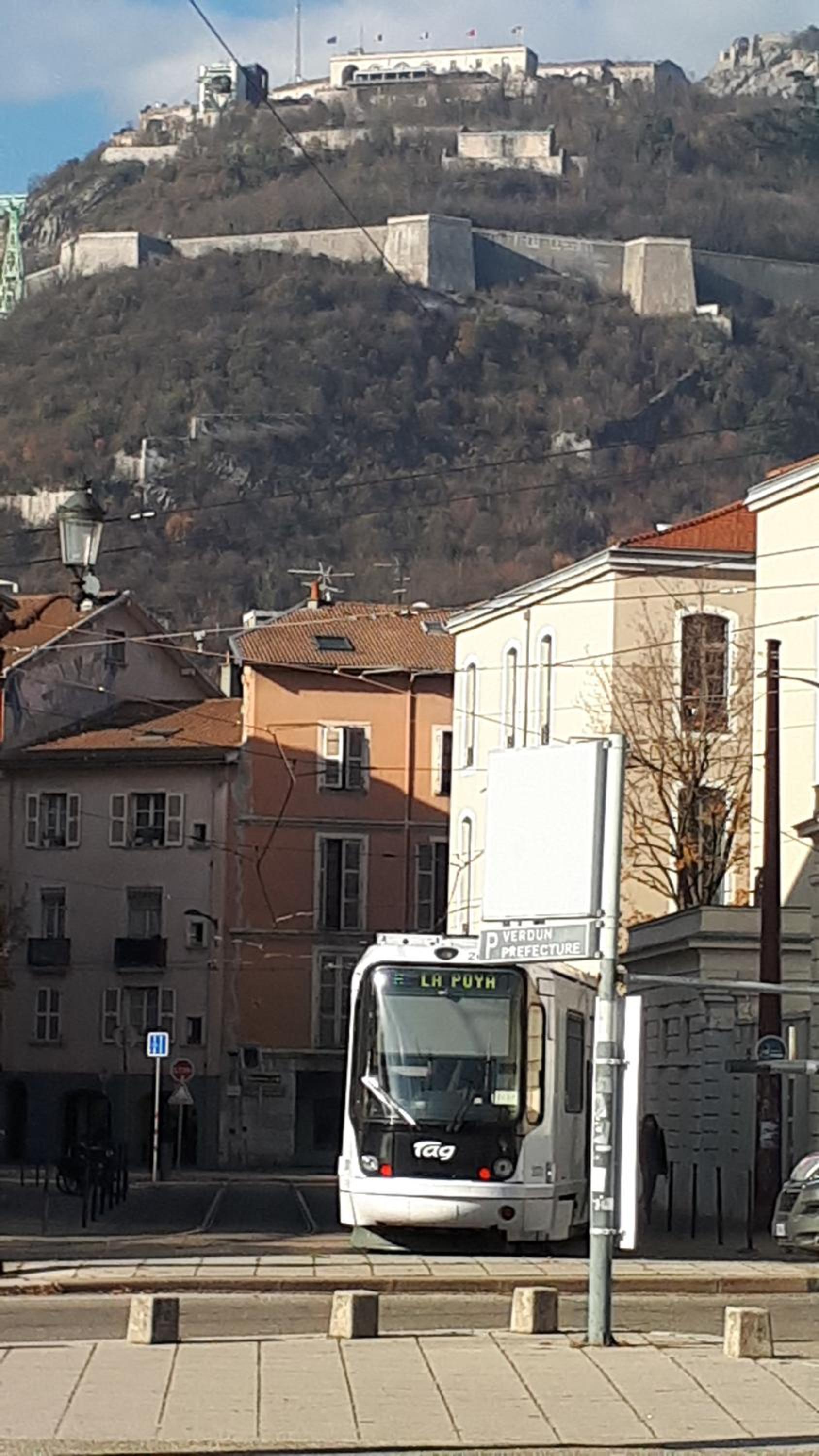 Rent4night Grenoble Europole view 4