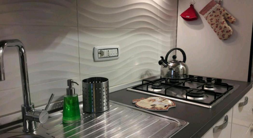 Nice studio apartment en Giardini Naxos — kitchen