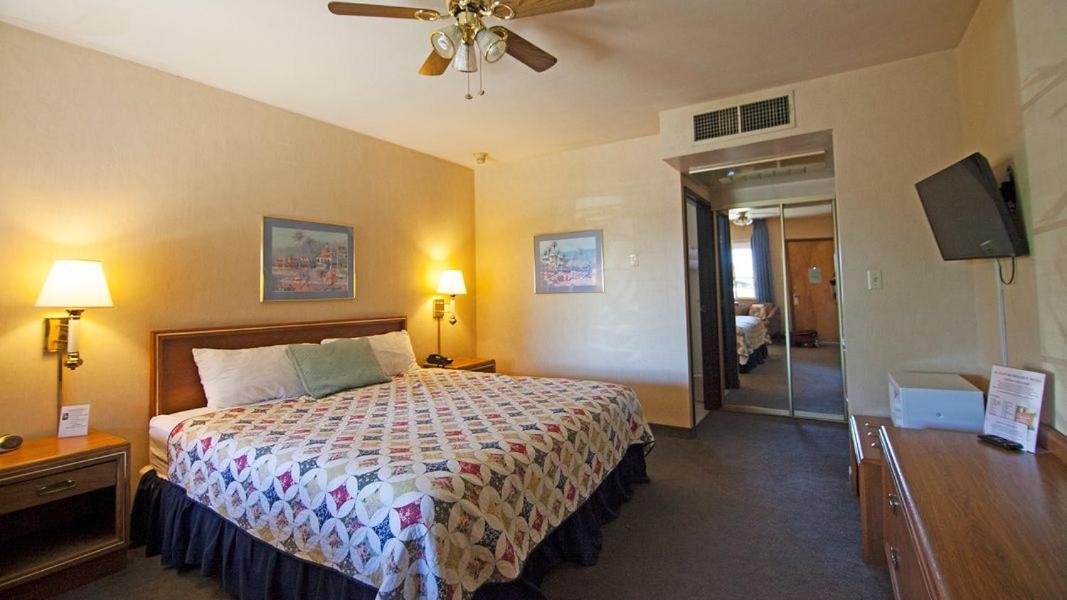 El Rancho Boulder Motel