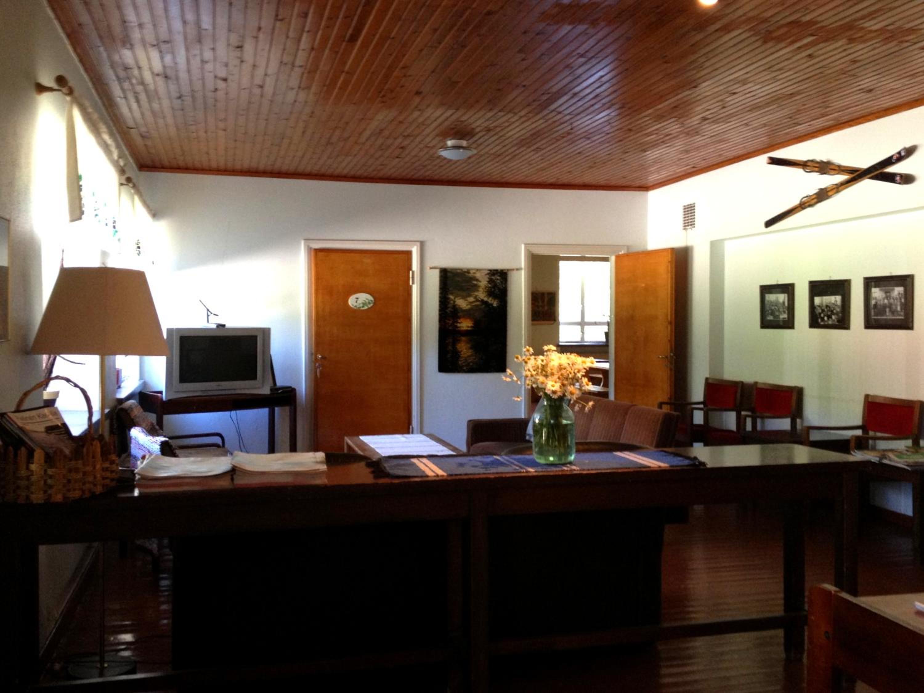 Vanhan Koulun Majatalo-Old School Guest House
