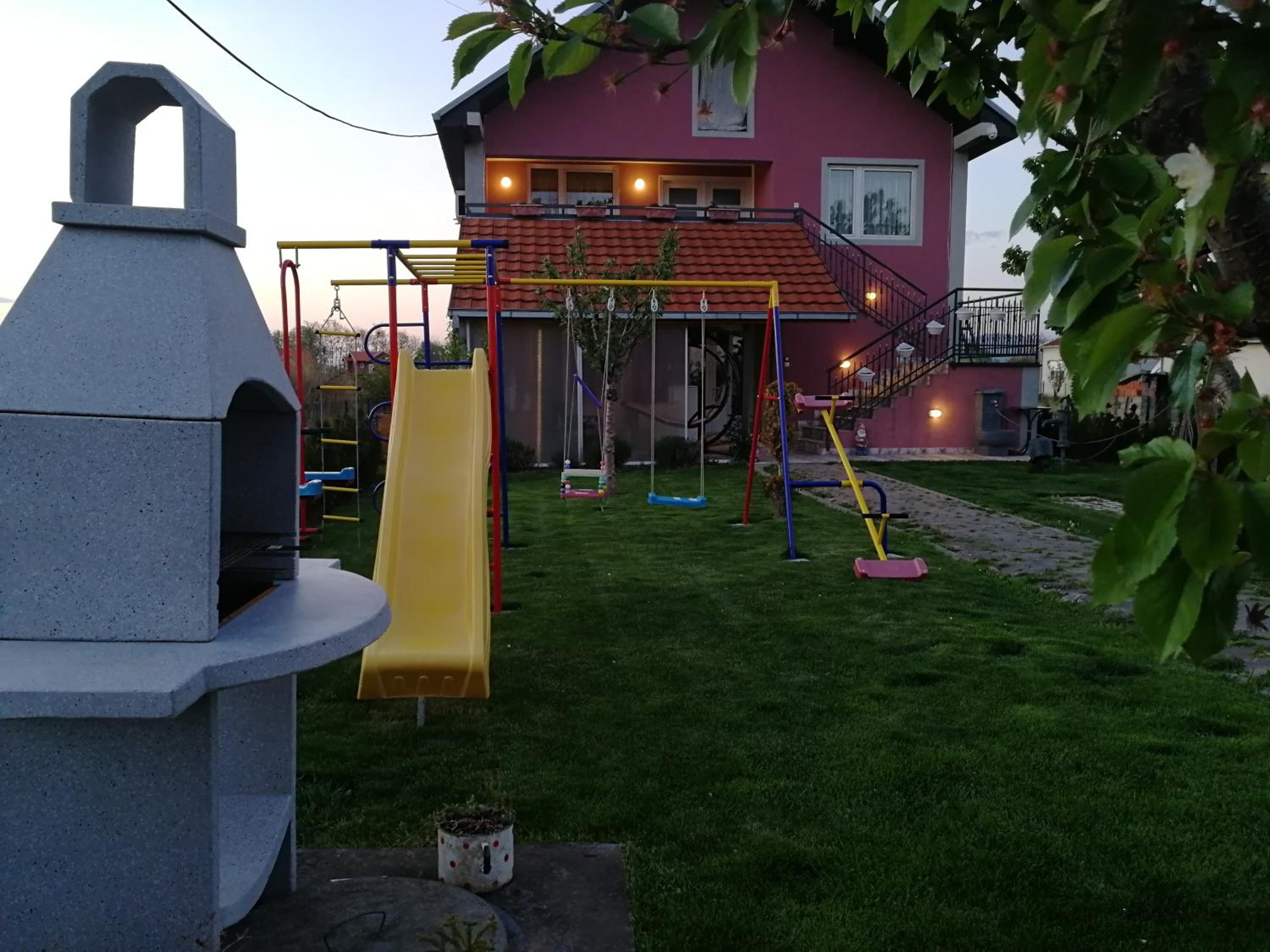 Photo 16