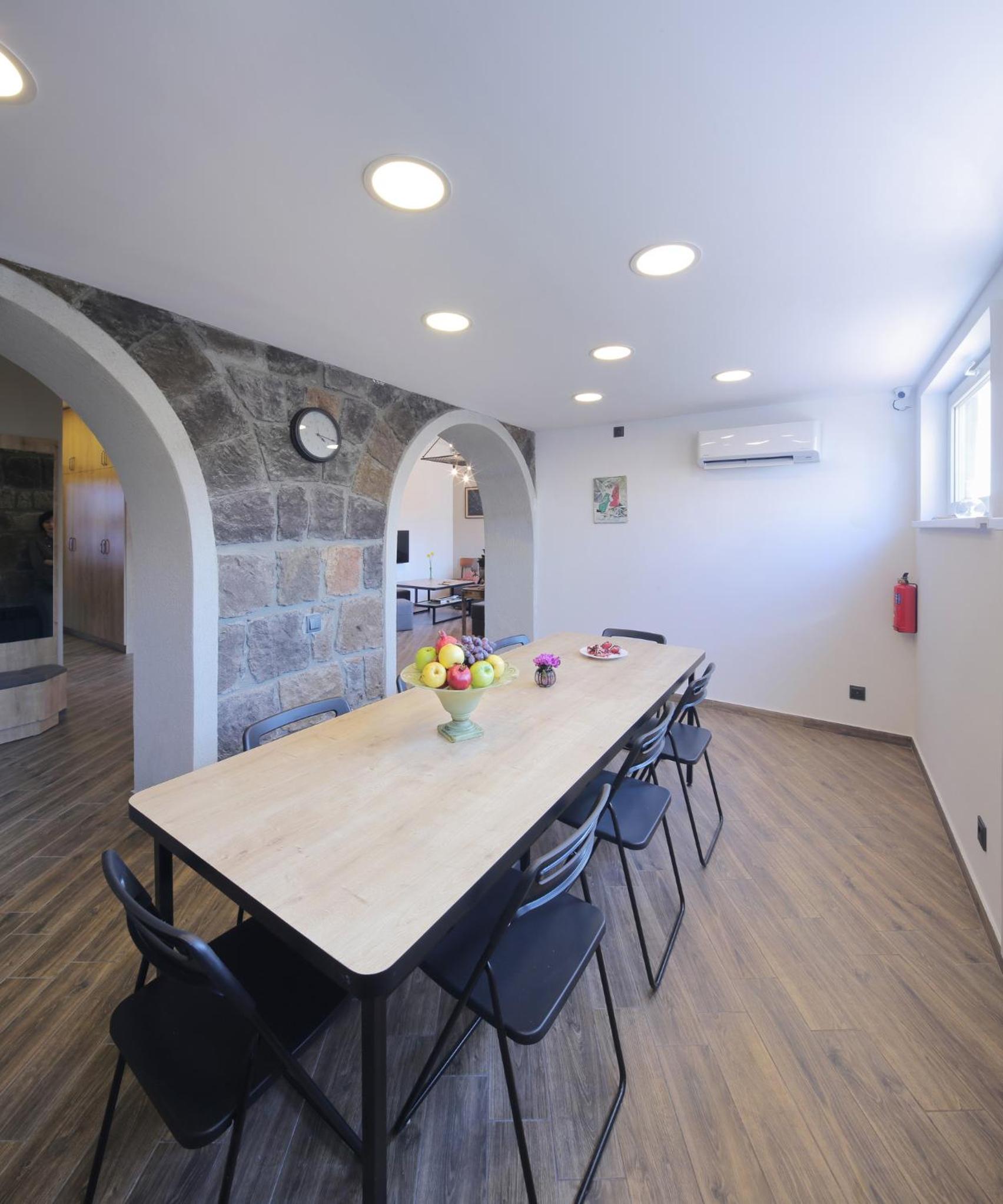 Highland Hostel