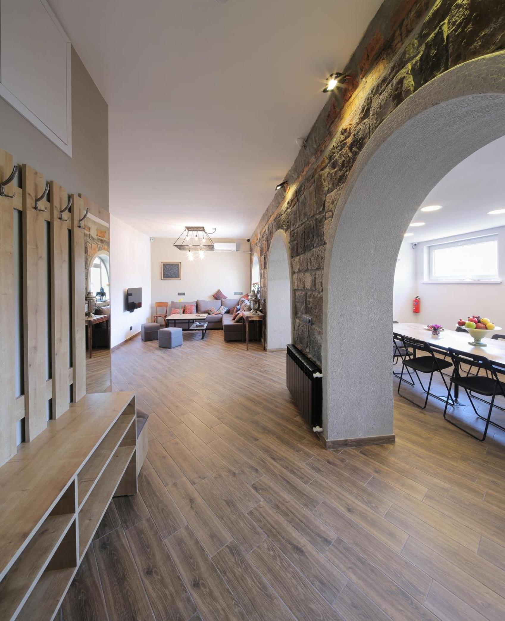 Highland Hostel