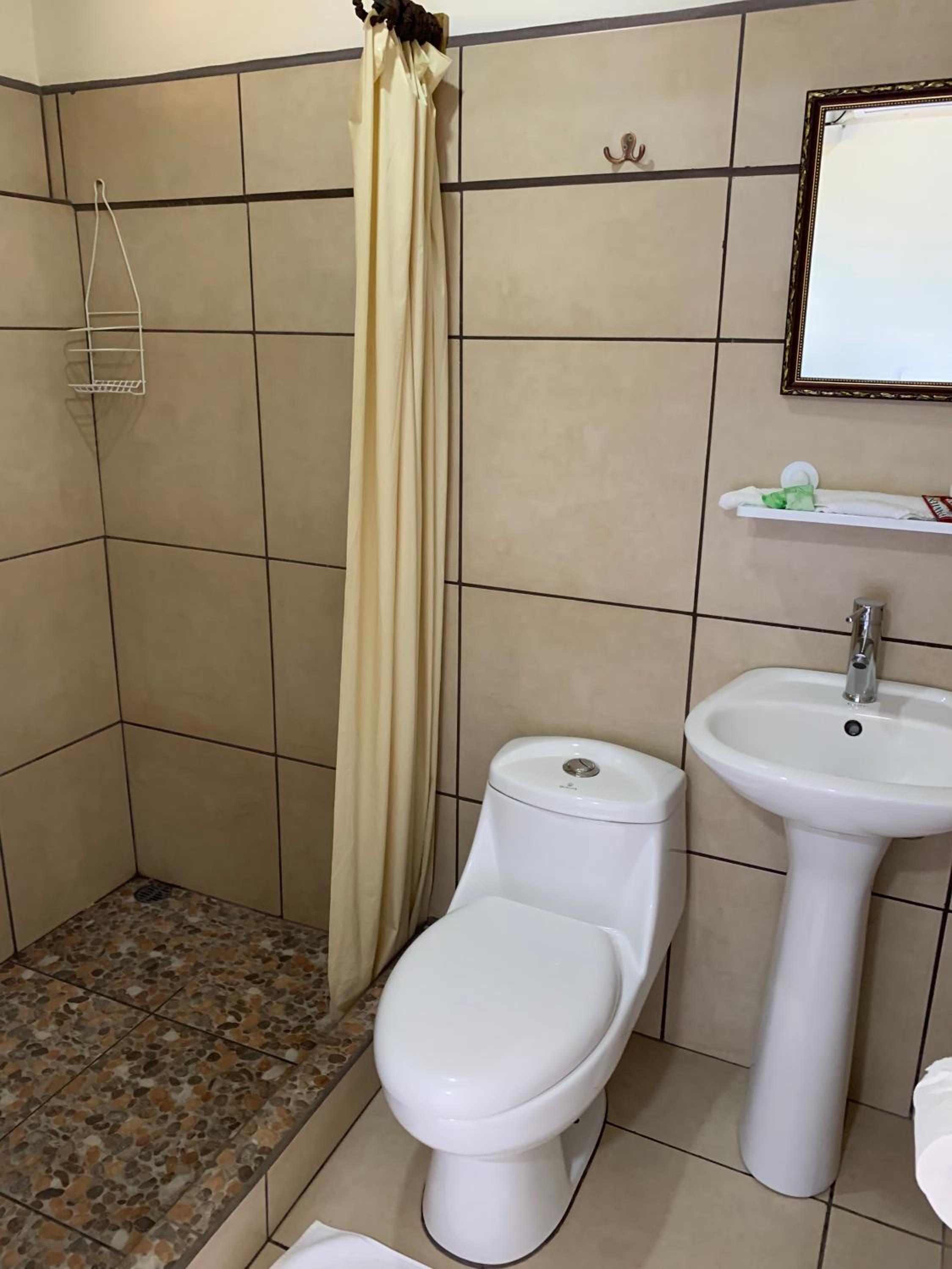 Le Petit Hotel