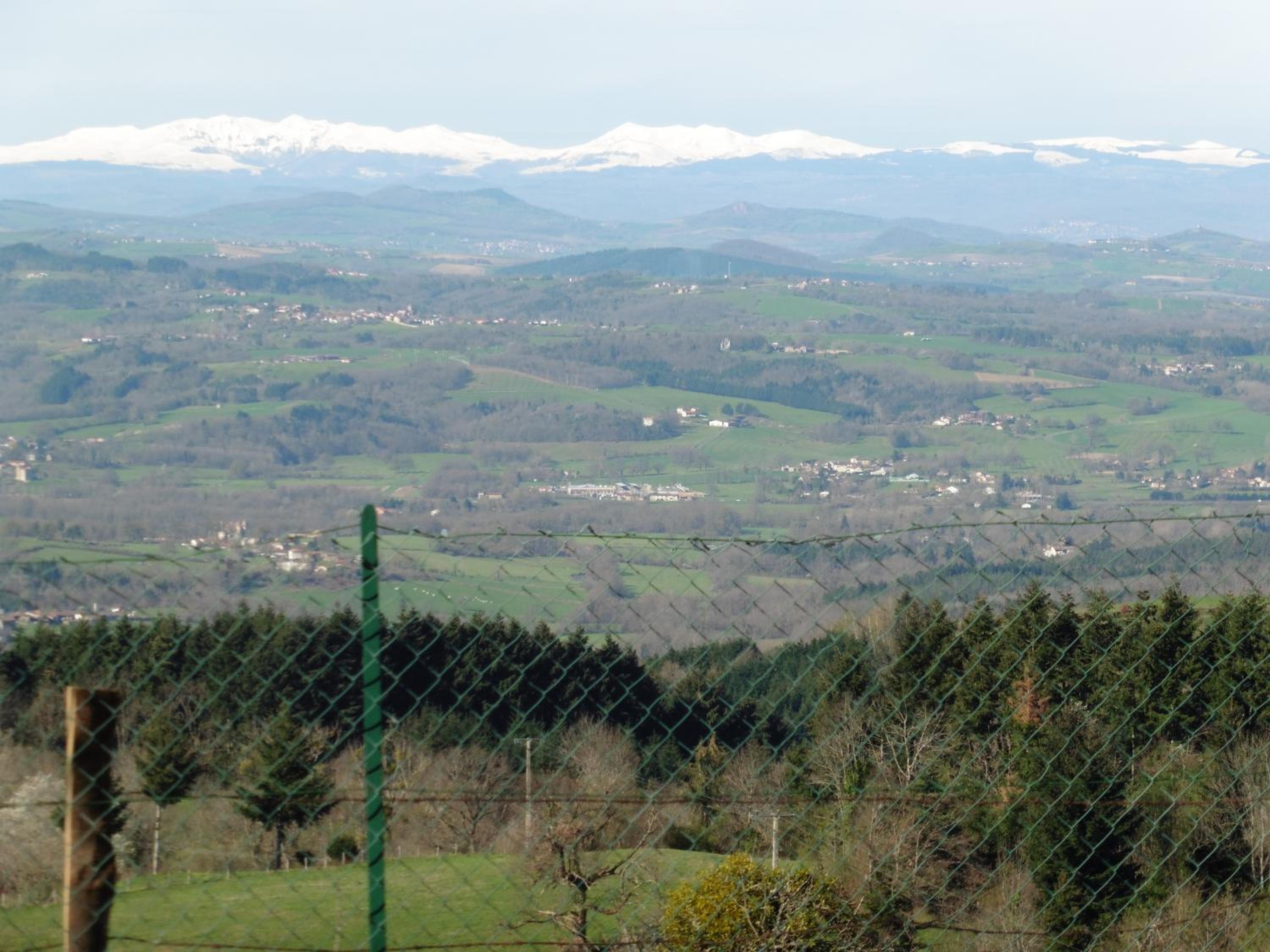 Camping le Montbartoux view 3