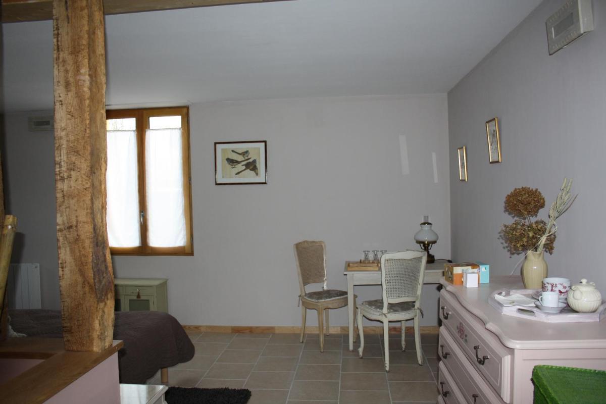 Photo 10