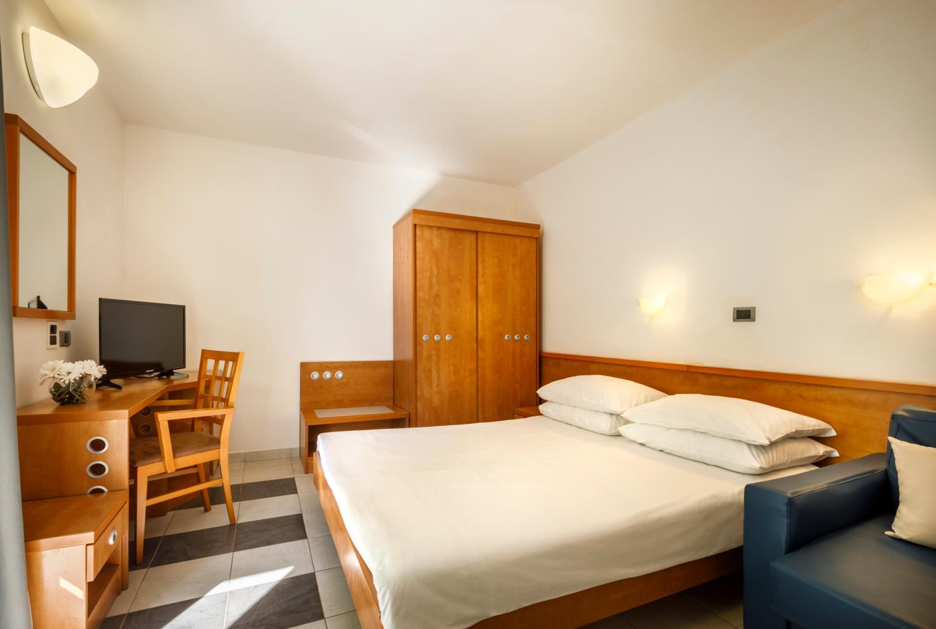Maistra Select Amarin Resort 41
