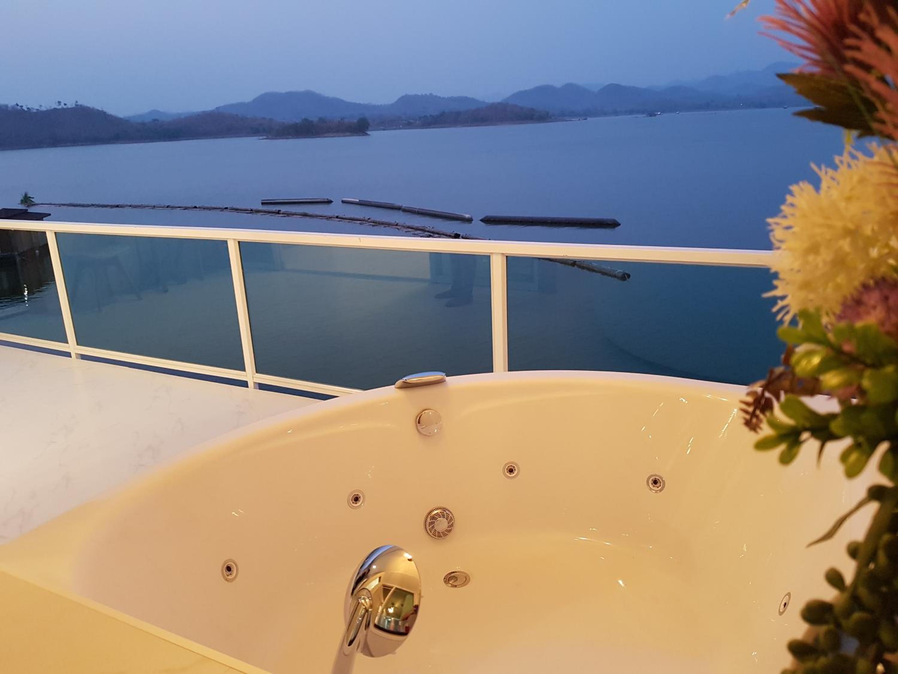 Raya Buri Resort Kanchanaburi