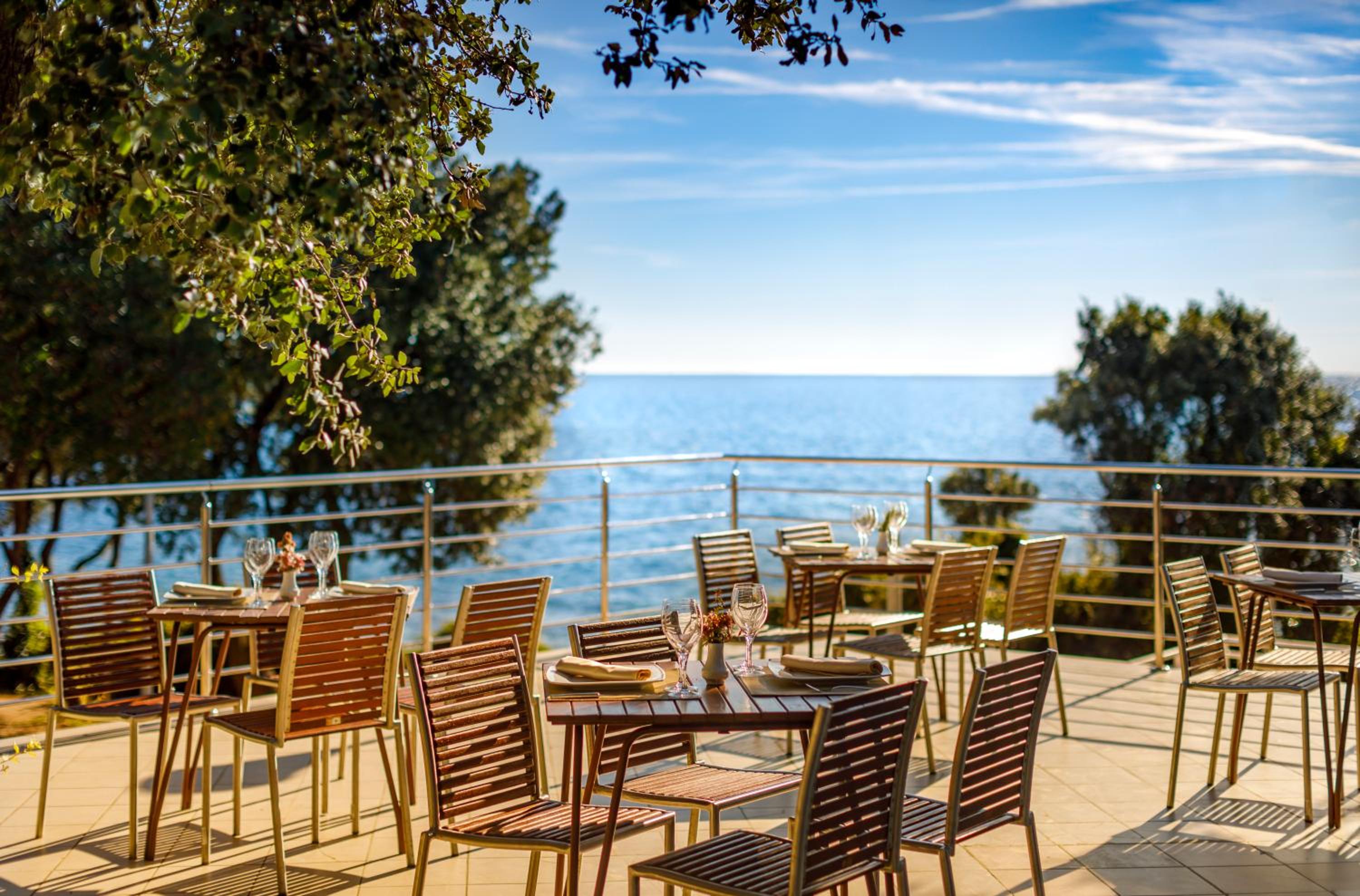 Maistra Select Amarin Resort 7