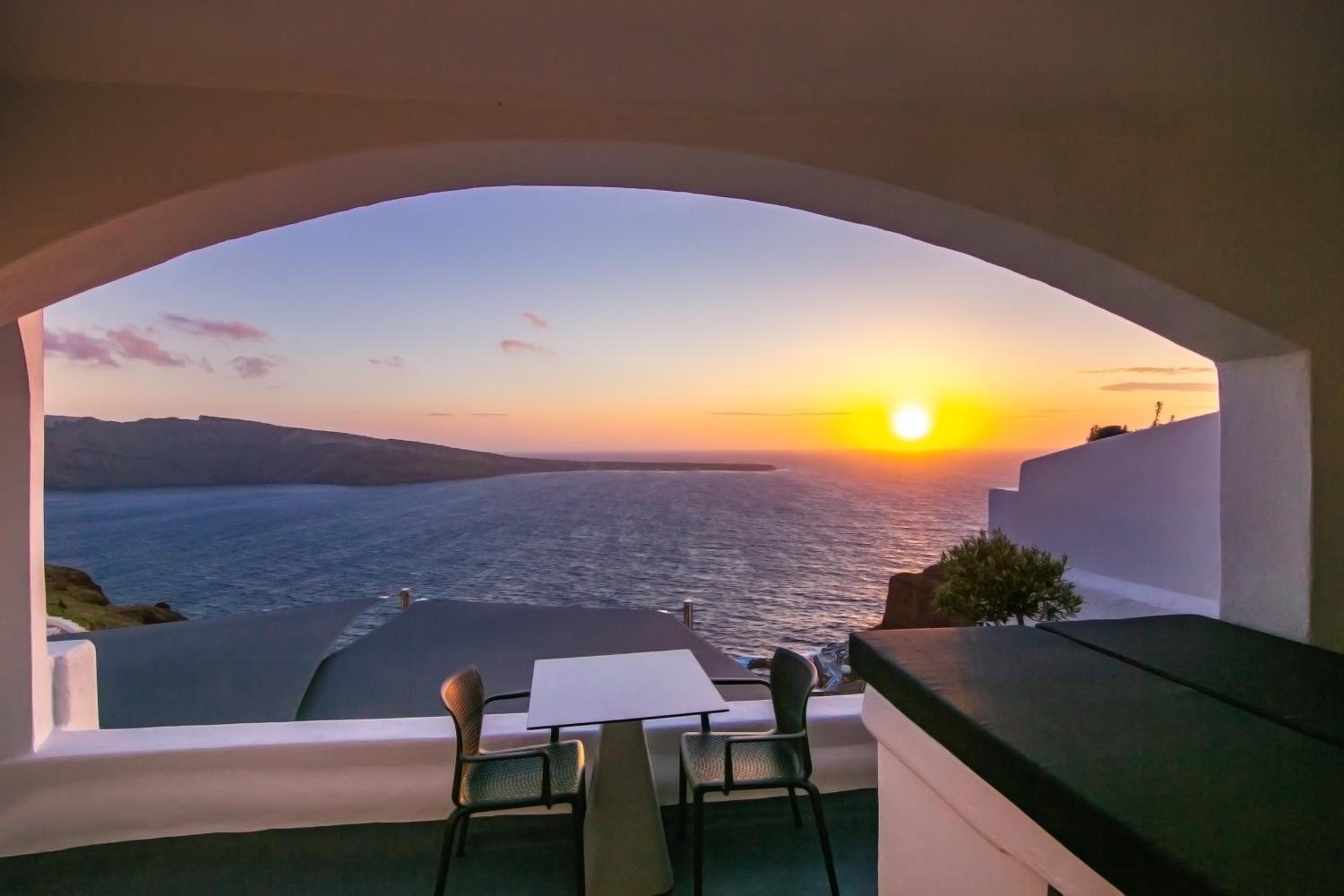 Oia Vacations - Theodora Suites - Property Image 9