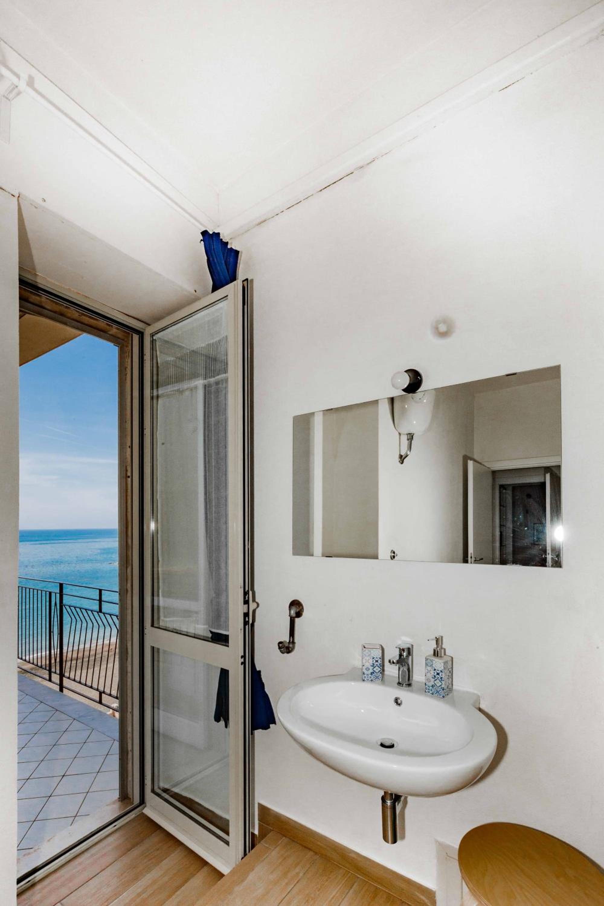Photo 9 sur 58 de On the beach Sea-view&Kitchen In Room