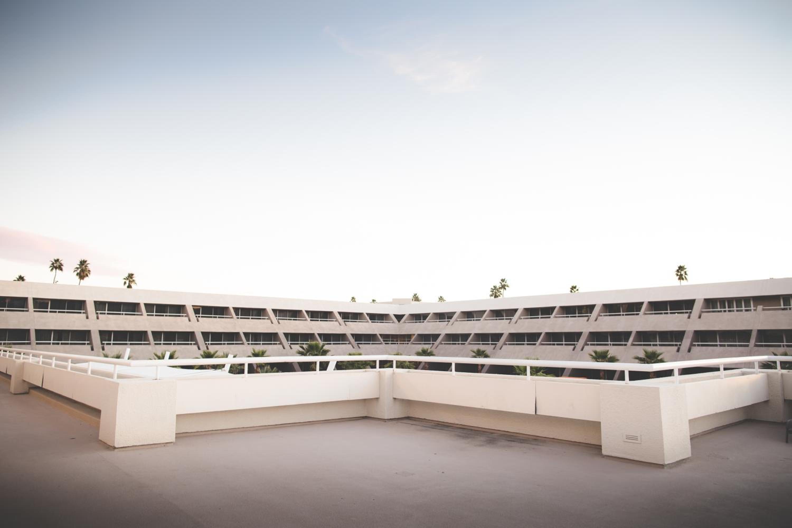 Palm Springs Vacations - Hotel Zoso - Property Image 23