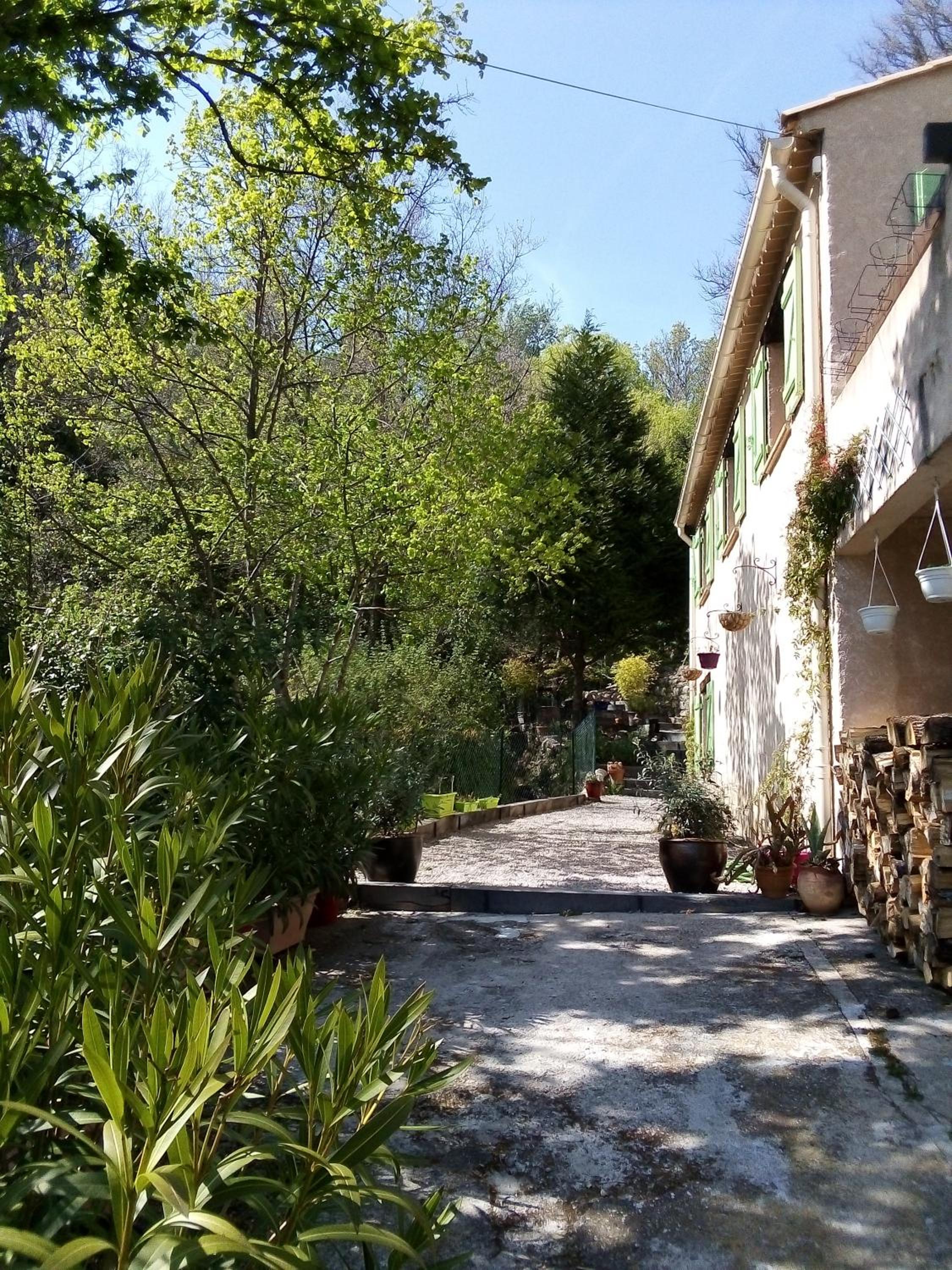Photo 26