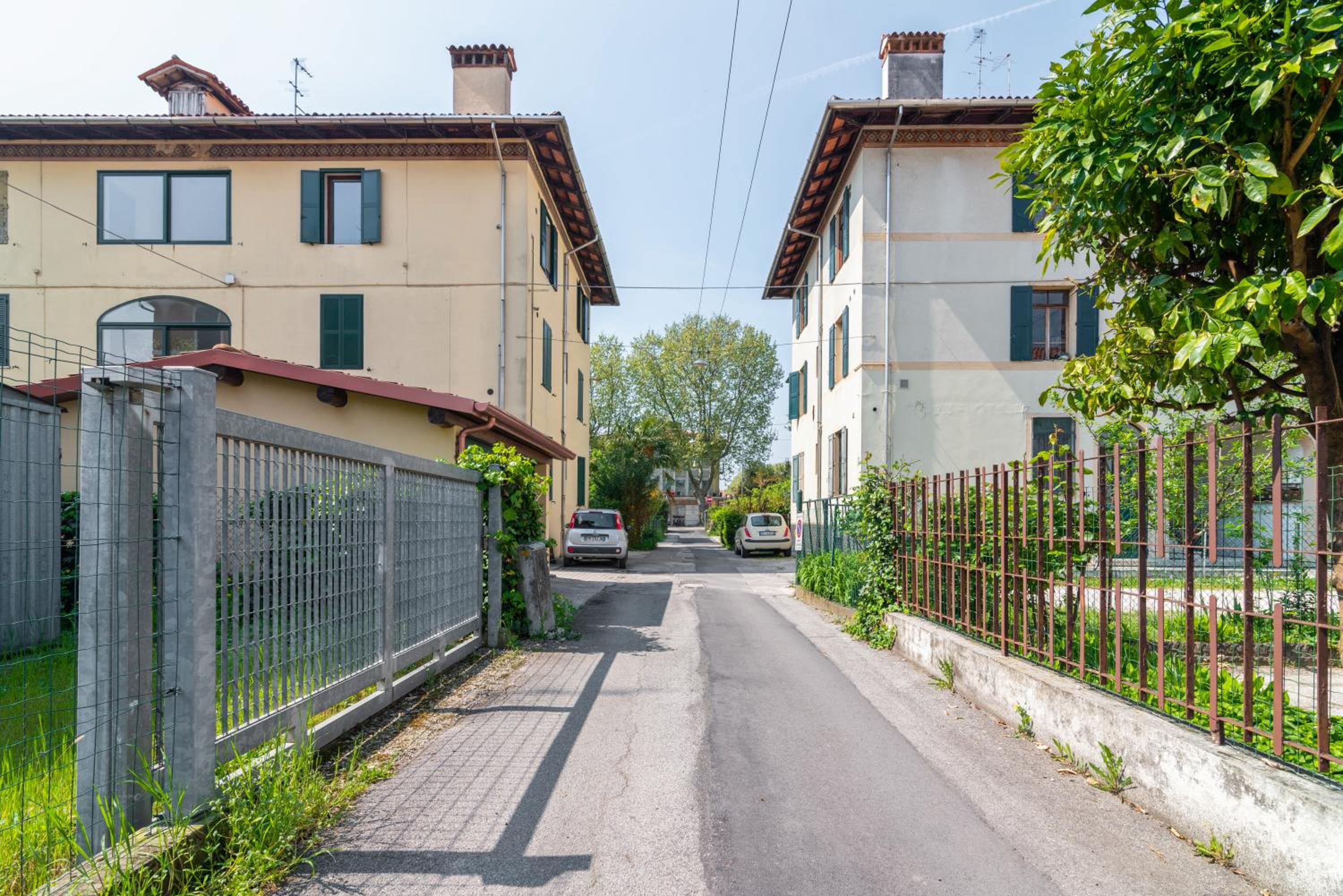 GuestHost - Prato della Valle Roomy Flat view 2