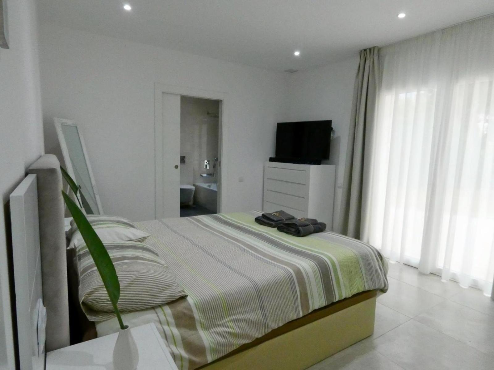 AMAZING VILLA By THE SEA BENALMADENA