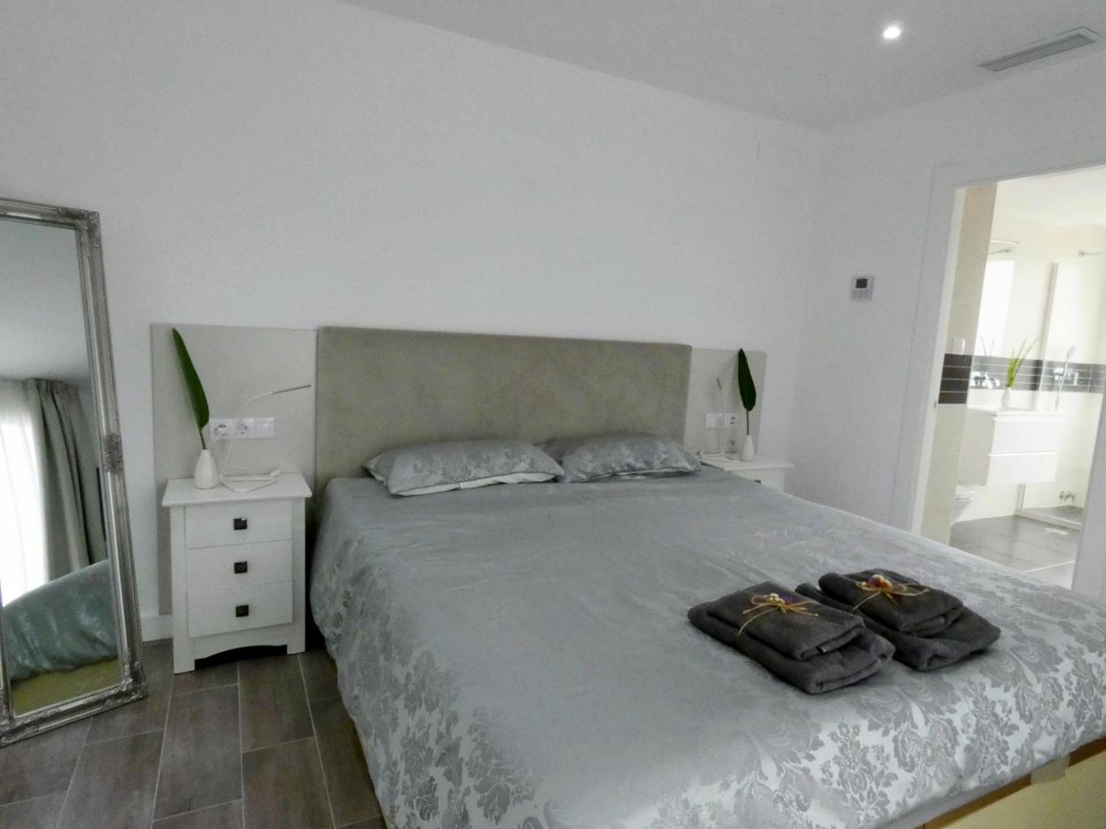 AMAZING VILLA By THE SEA BENALMADENA