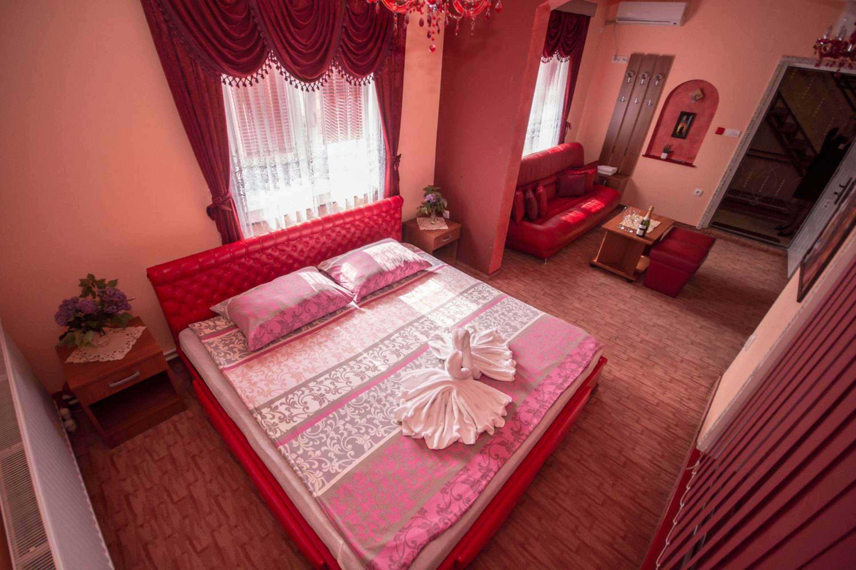 Hotel Drumski Raj