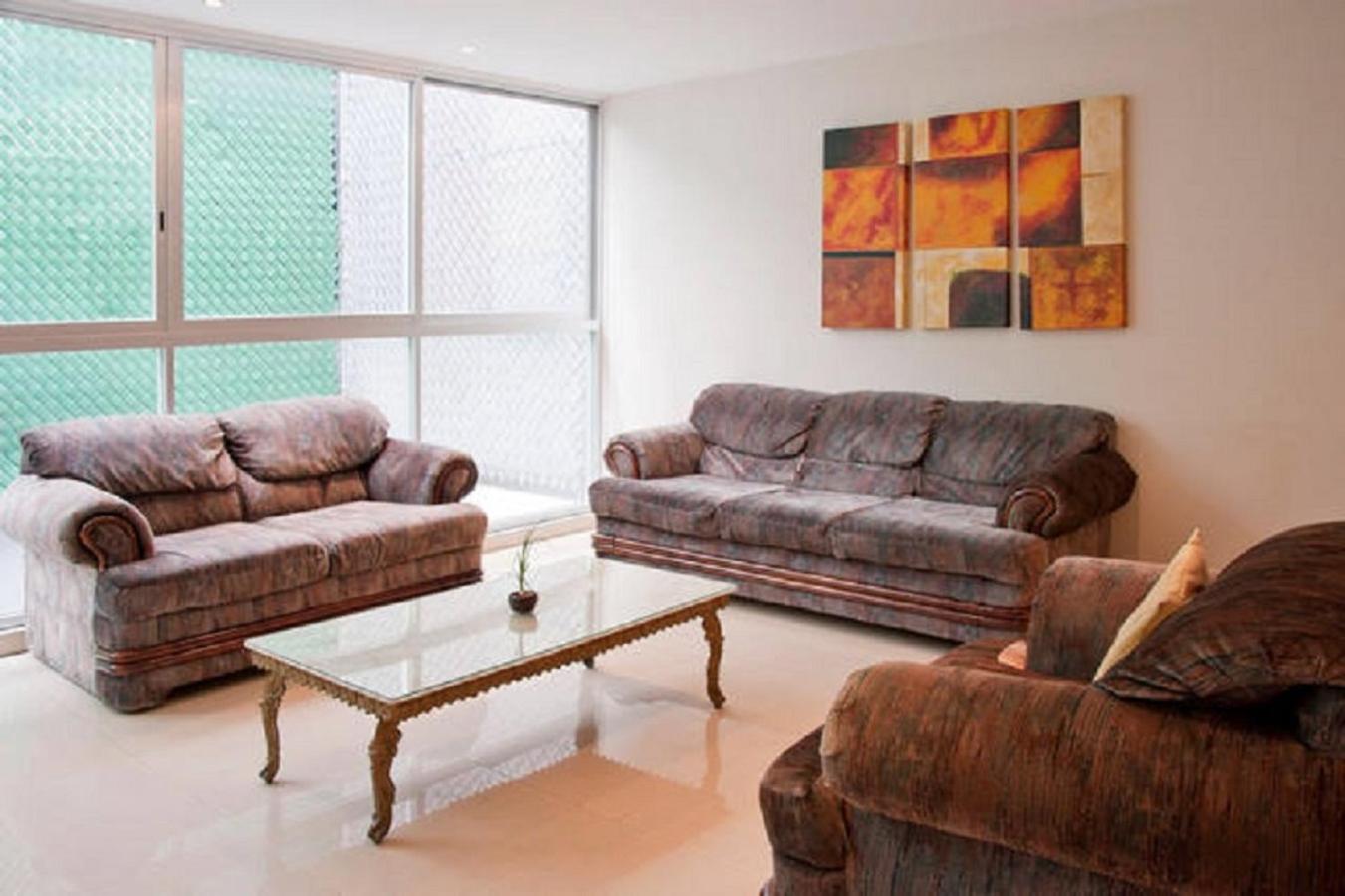 Family Friendly 3 Rooms Apartment photo 2