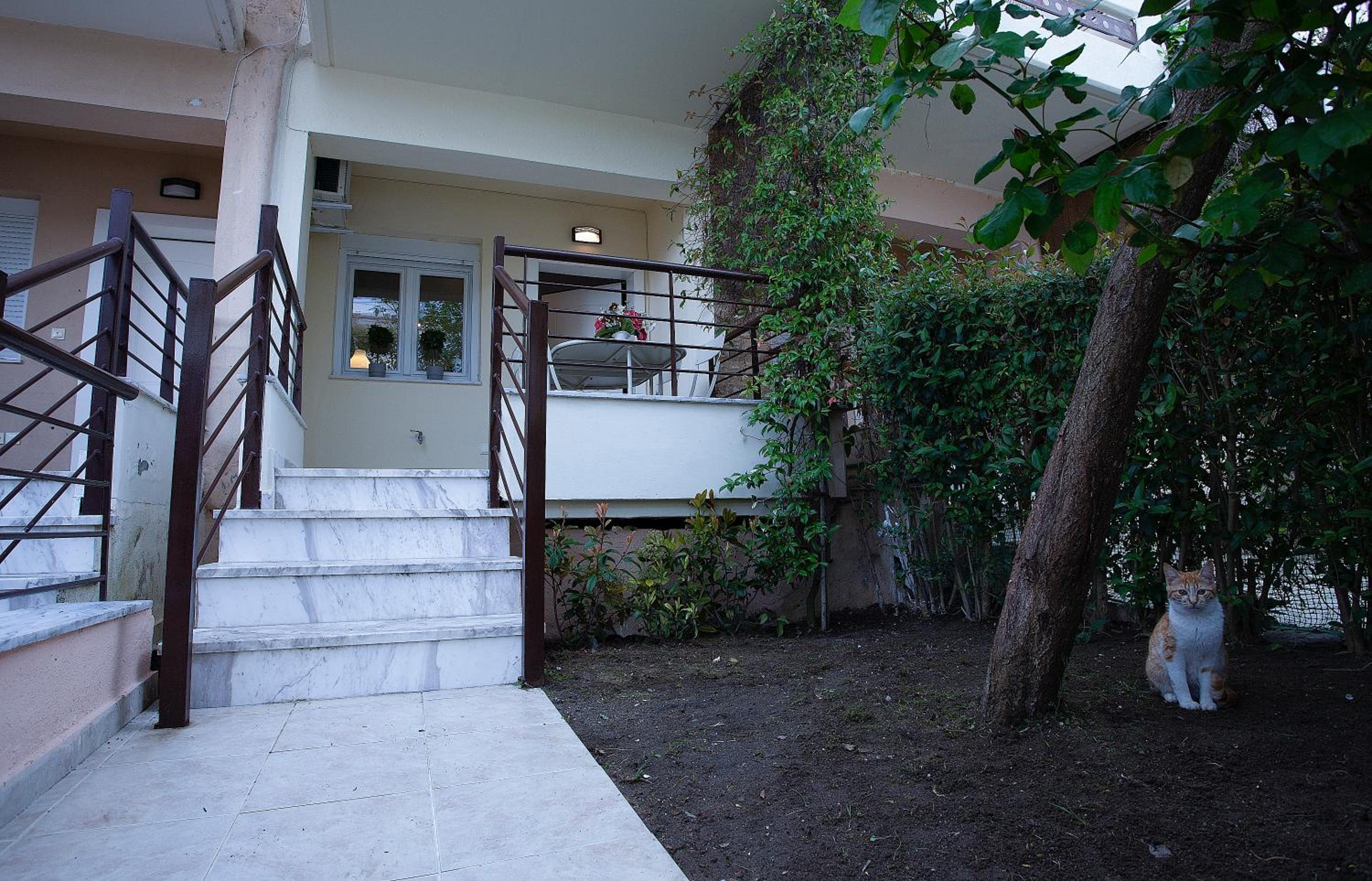 Cozy Suite Kallithea view 4