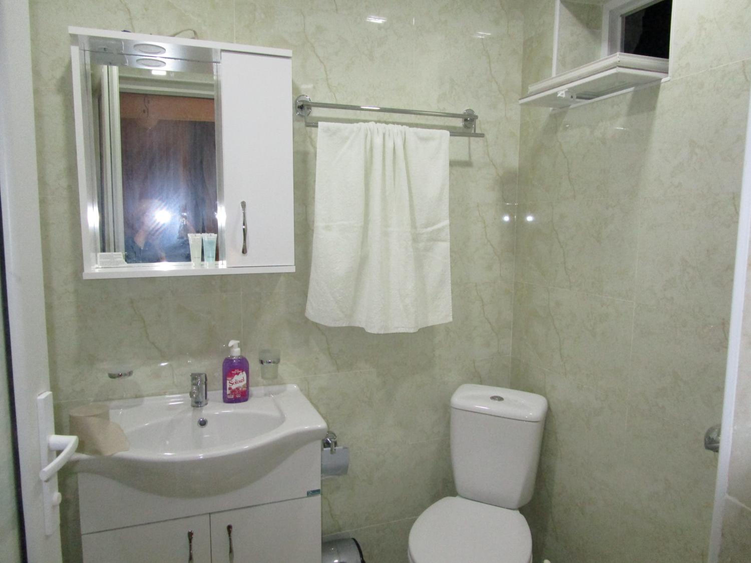 Photo 9