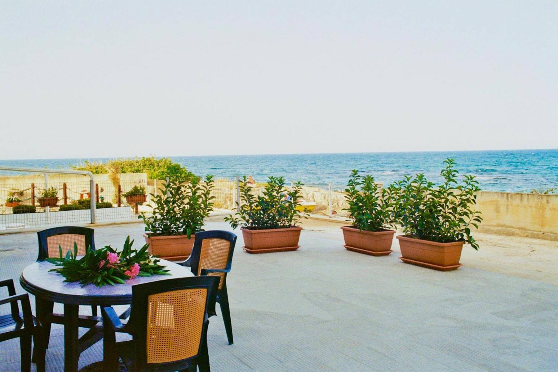 Casa sullo scoglio view 4