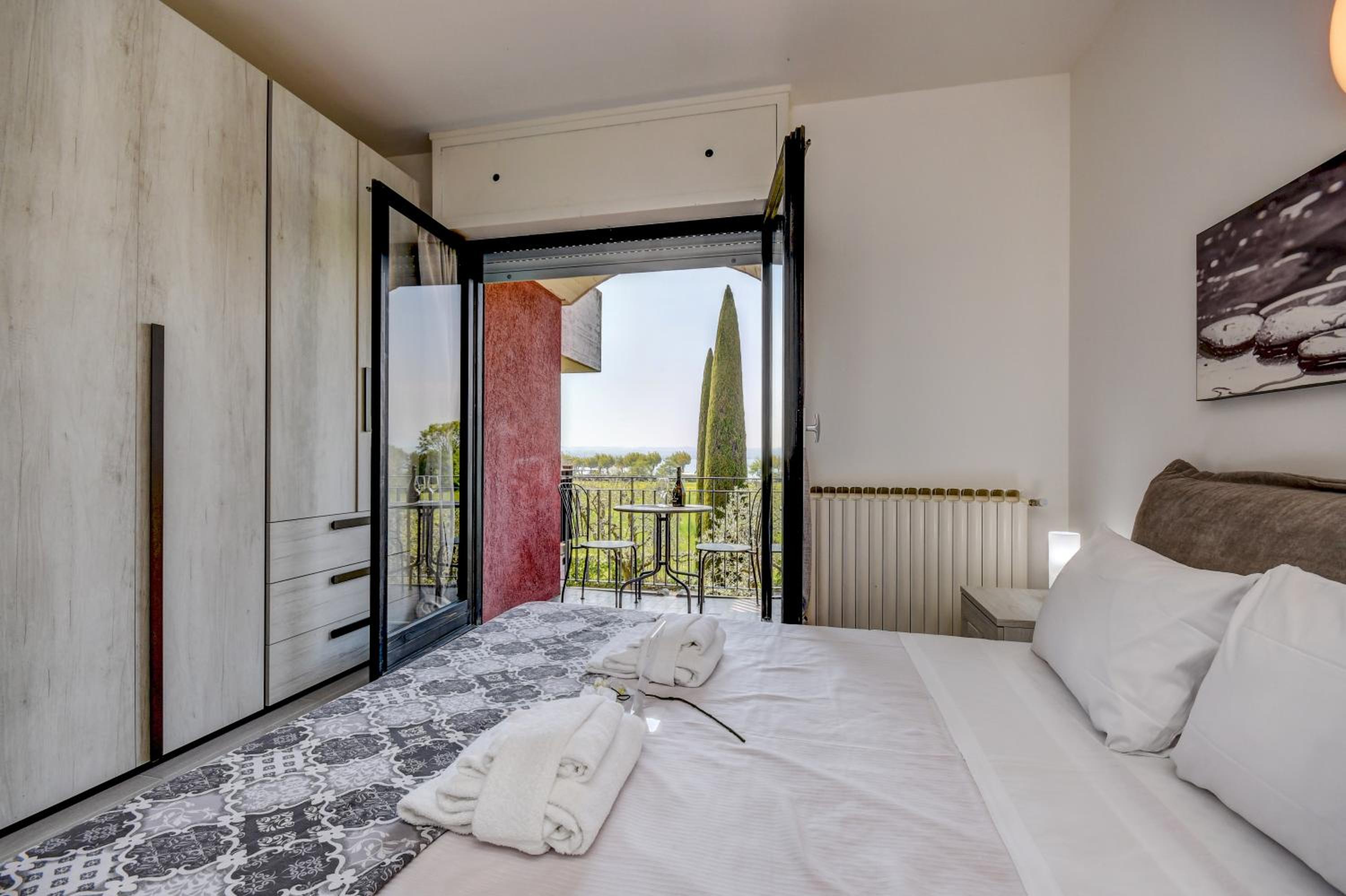 Holiday Sirmione Apartments, photo 32
