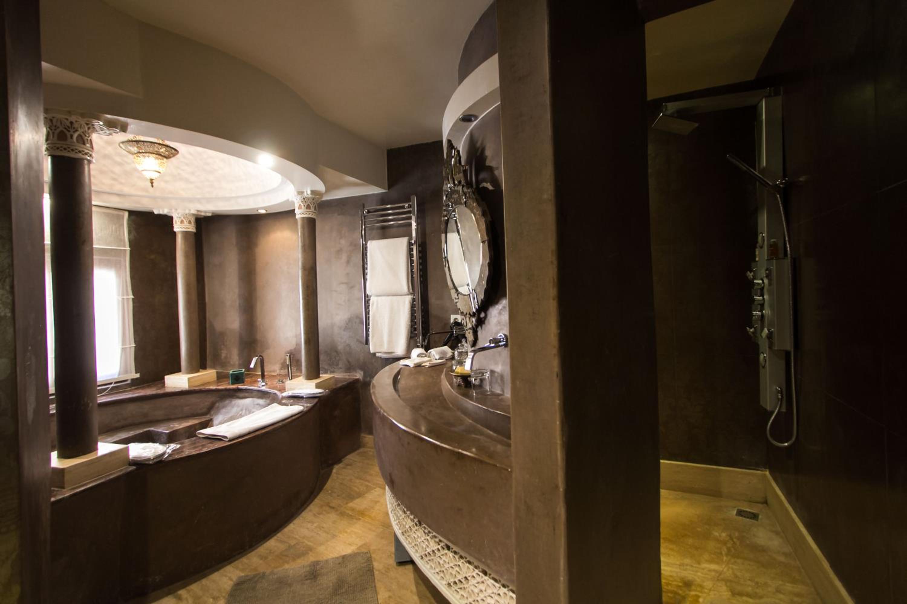 Riad Mayfez Suites & Spa
