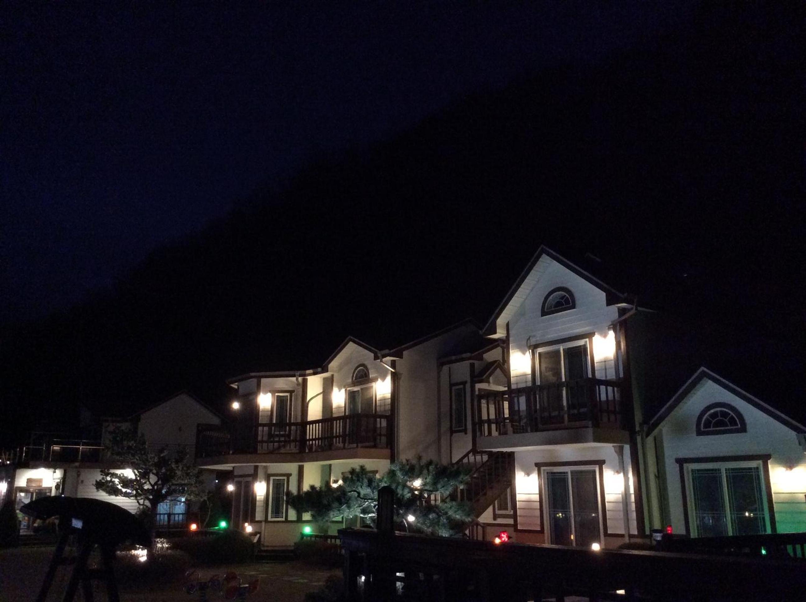 Forest of Color Pension