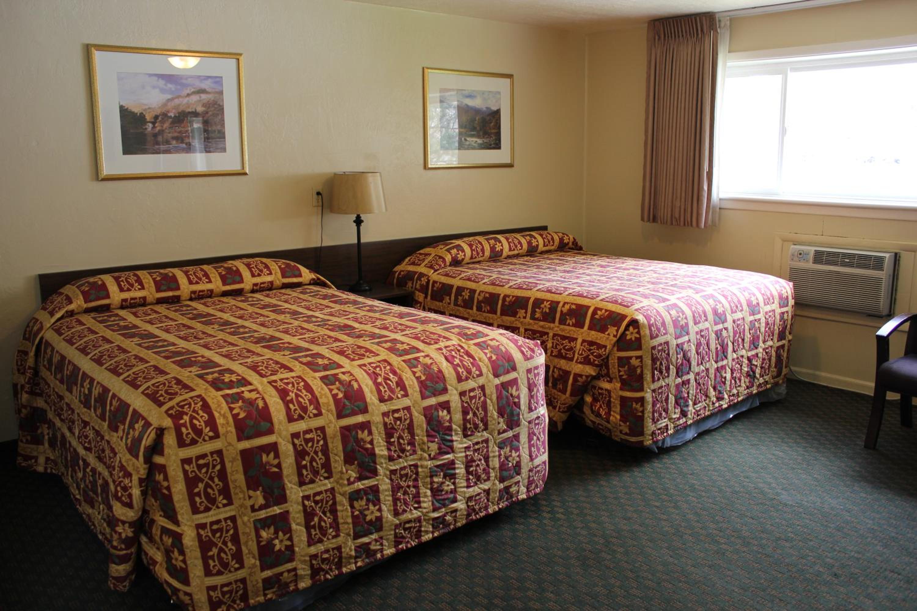 Lava Spa Motel & RV