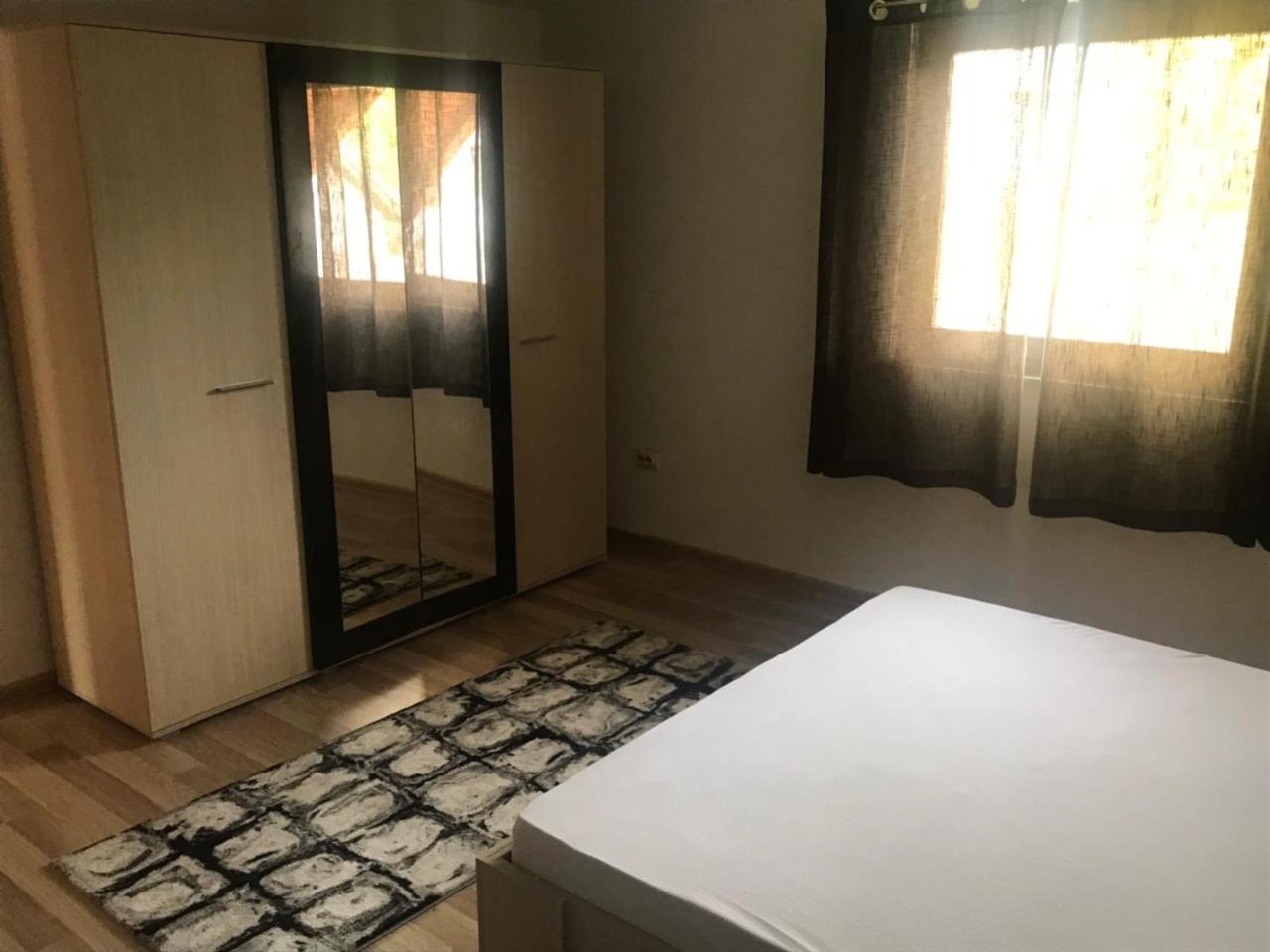 Amar Apartmani, Jajce