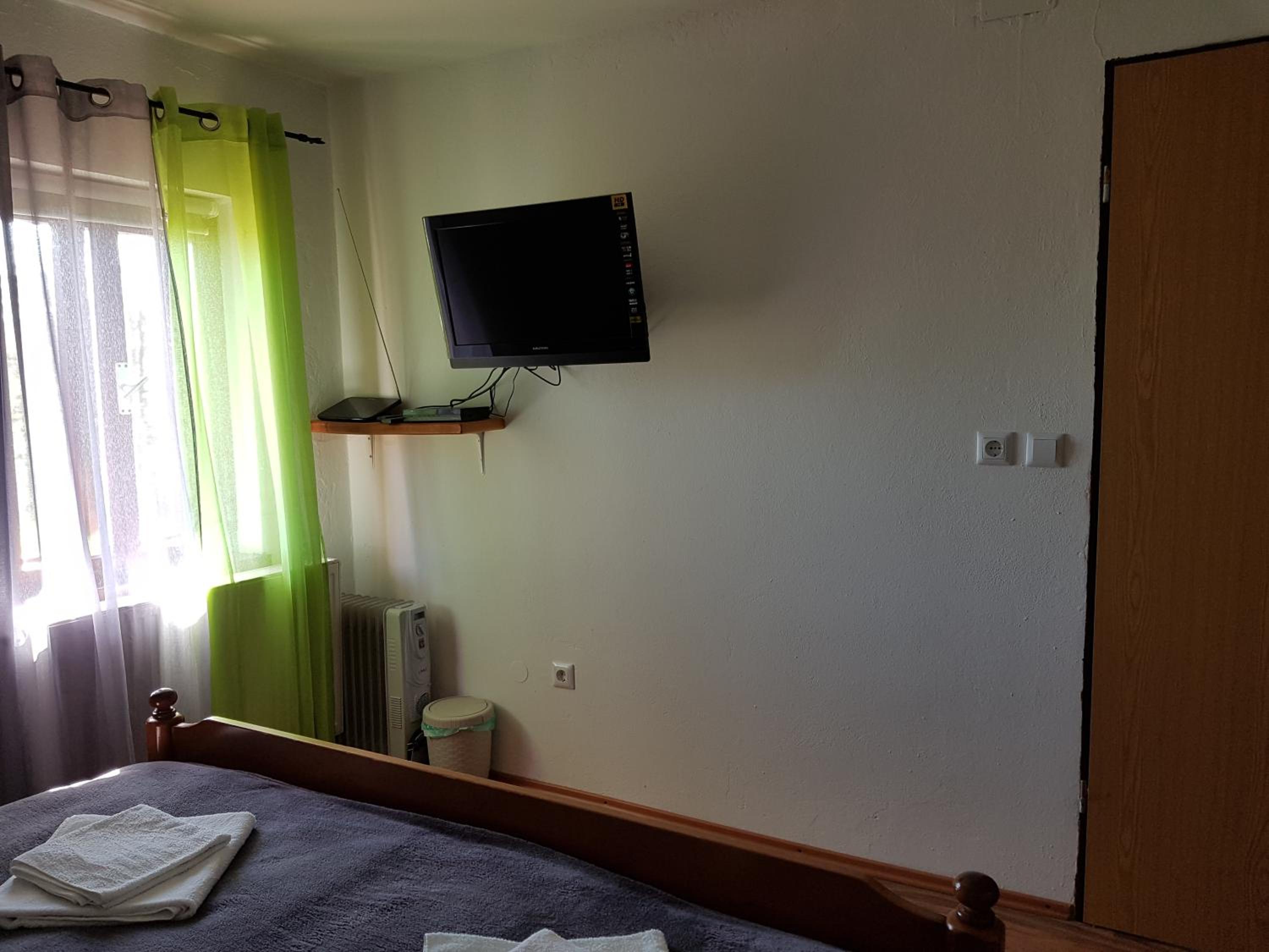 Photo 52