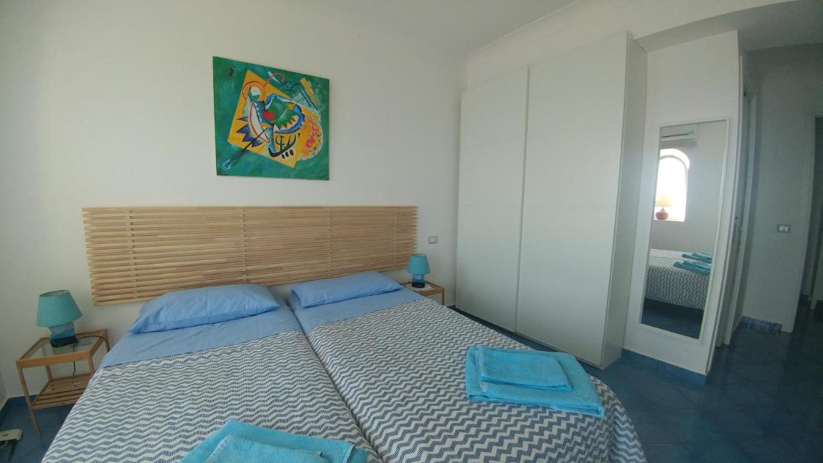 Mareluna Holiday Home