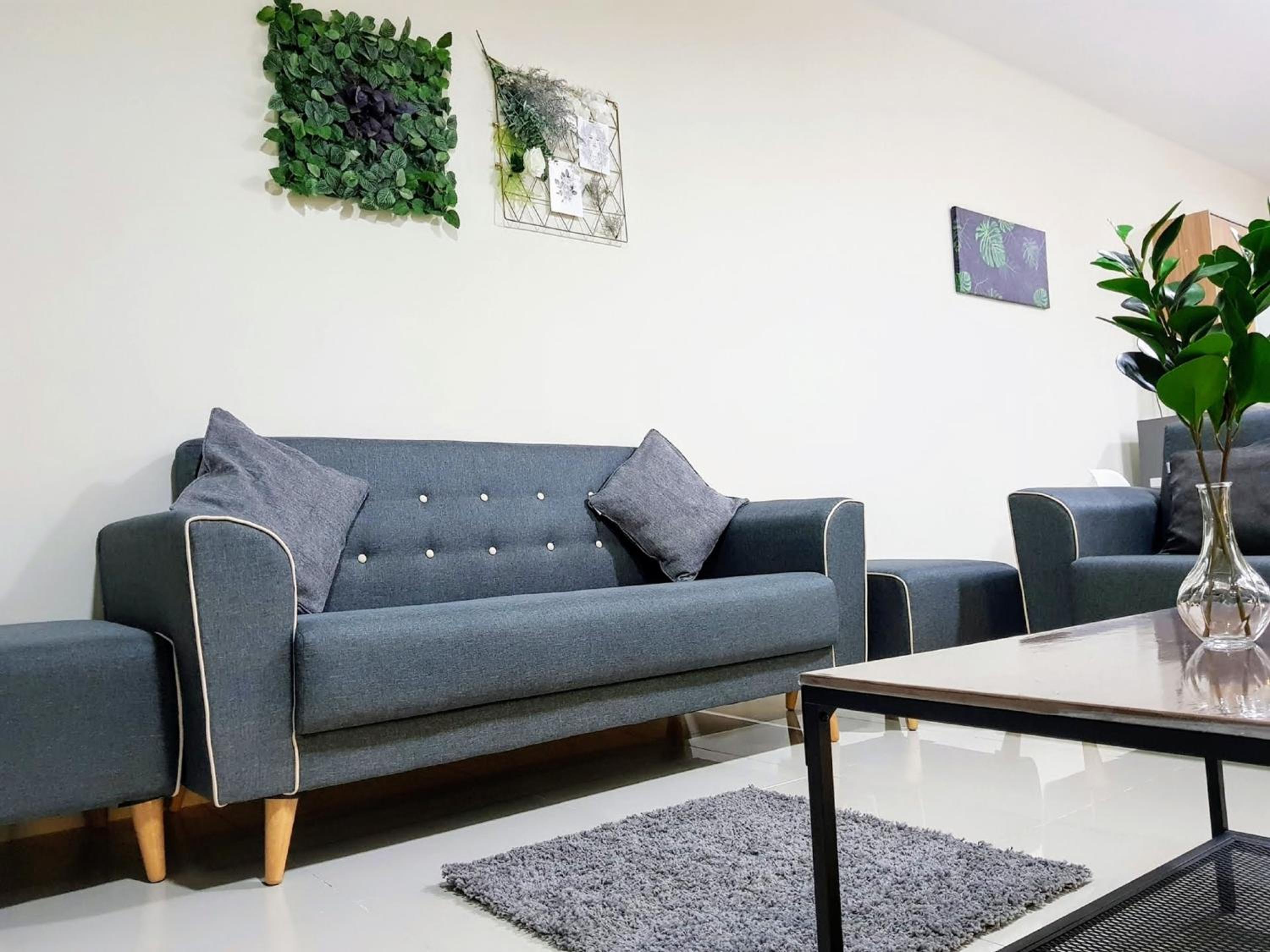Puchong Setiawalk 8-12 pax 5min LRT Cozy Apartment photo 4