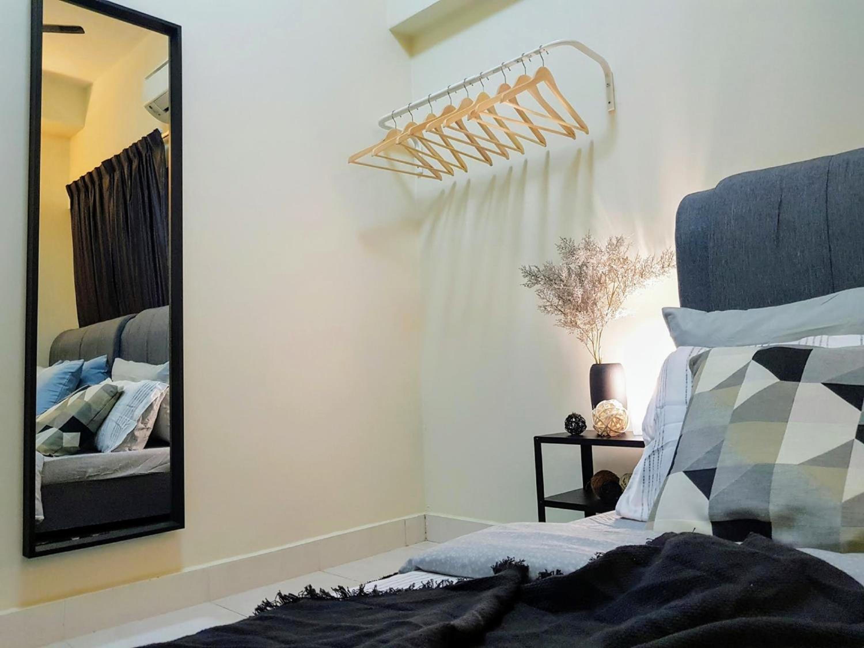 Puchong Setiawalk 8-12 pax 5min LRT Cozy Apartment photo 7