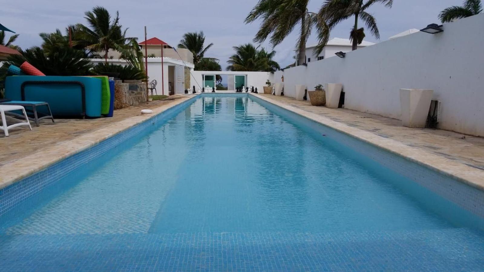 Villa de Colores 3 Rooms 5 king Beds view 3