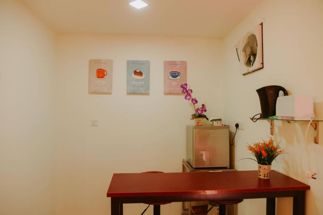 Yellow Cube at Lumut Cube Homestay Kontena photo 6
