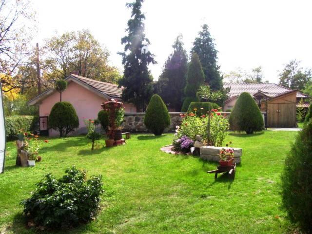 Velkovski Guest House