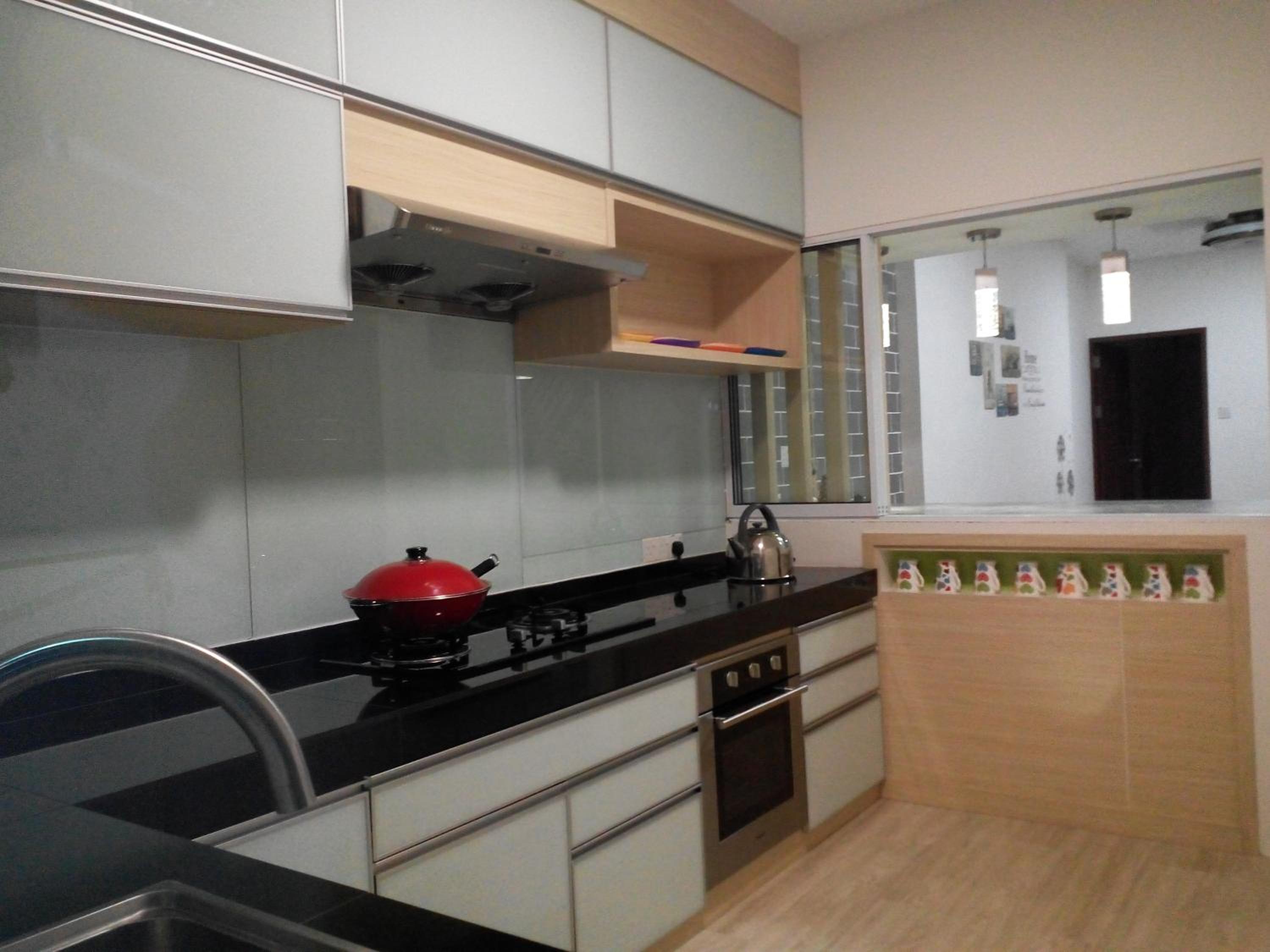 758 Residence photo 5
