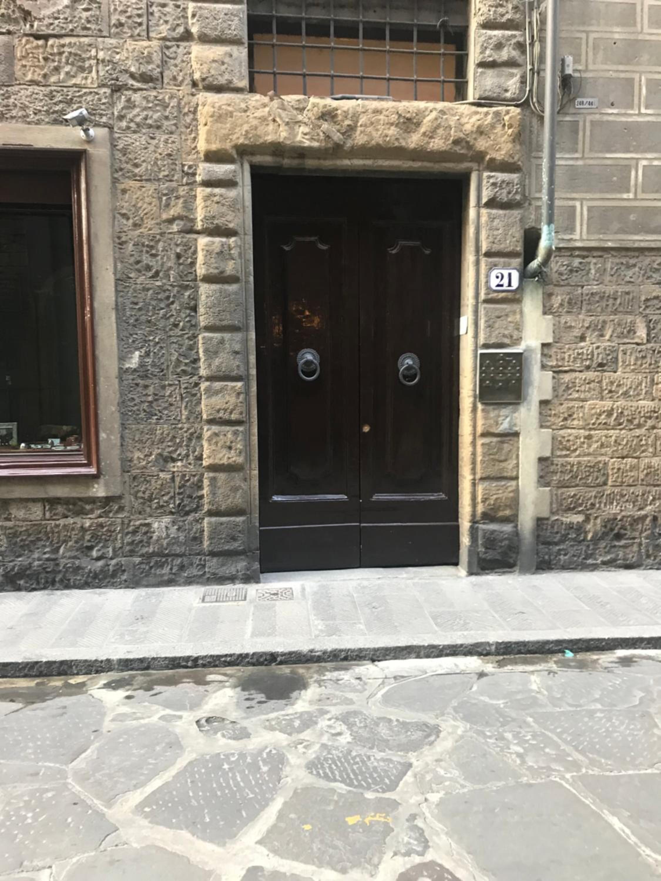 Borgo San Jacopo 21