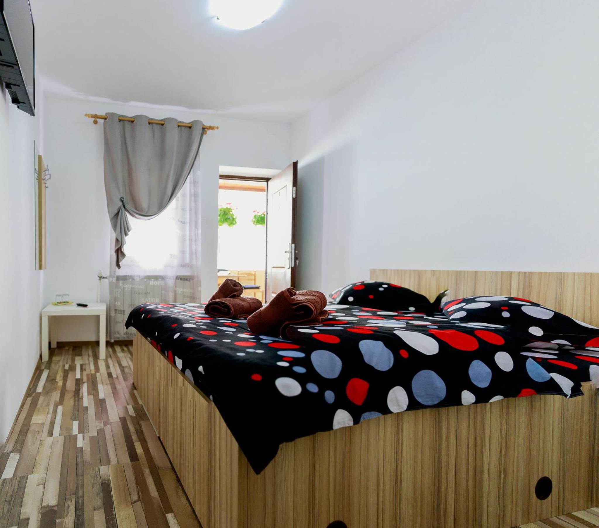 Photo 48